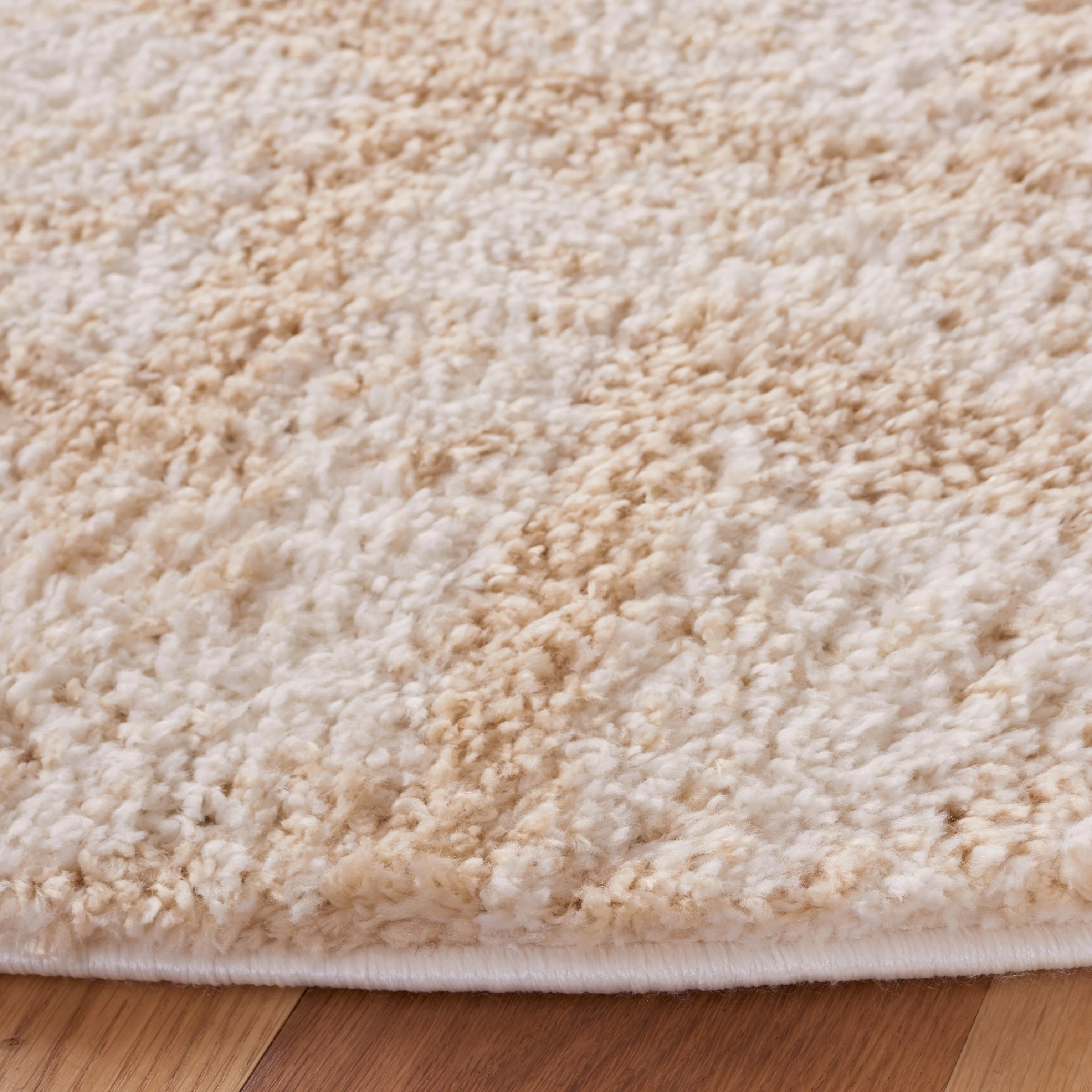 SAFAVIEH Berber Shag Veronie Moroccan Boho 1.25-inch Rug