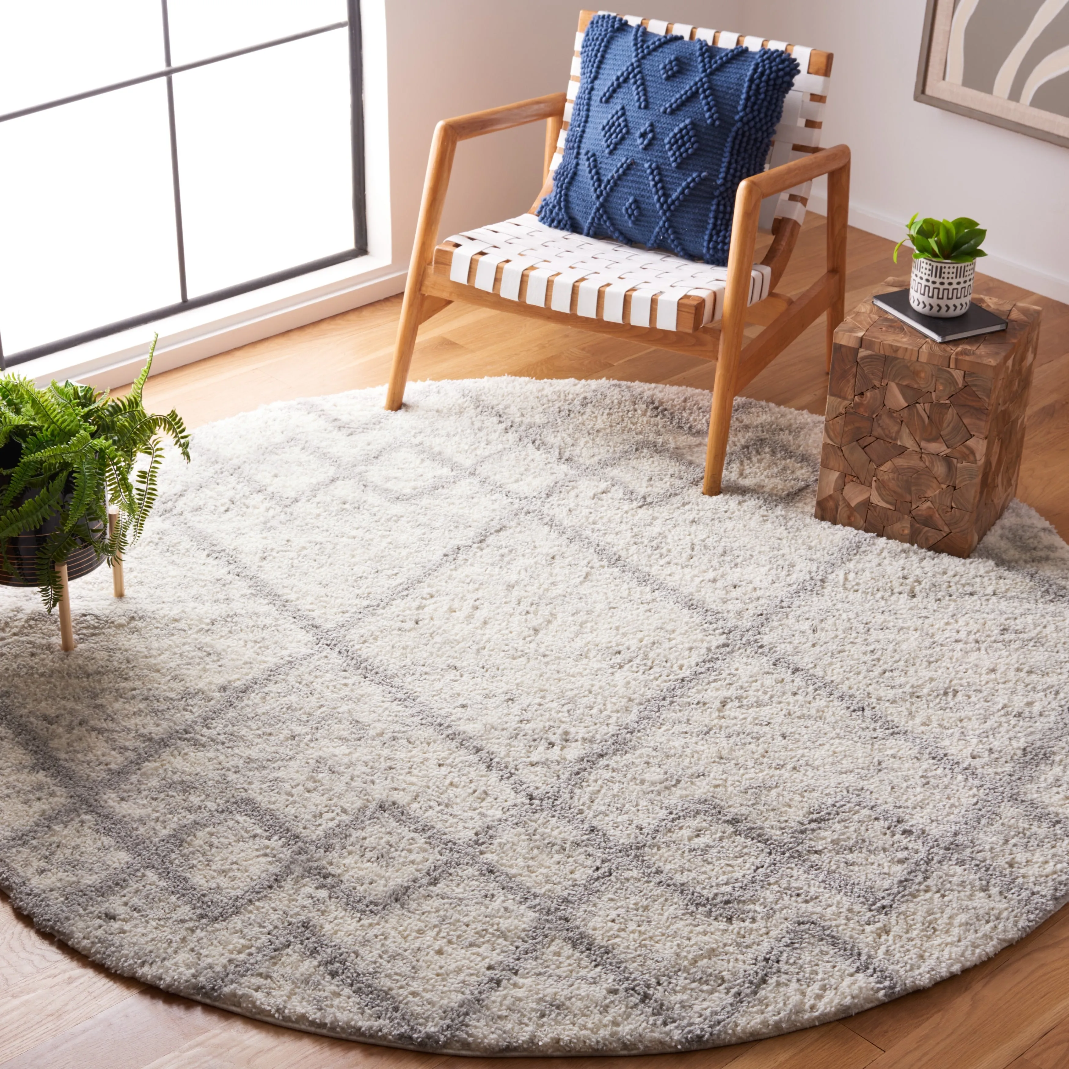 SAFAVIEH Berber Shag Veronie Moroccan Boho 1.25-inch Rug