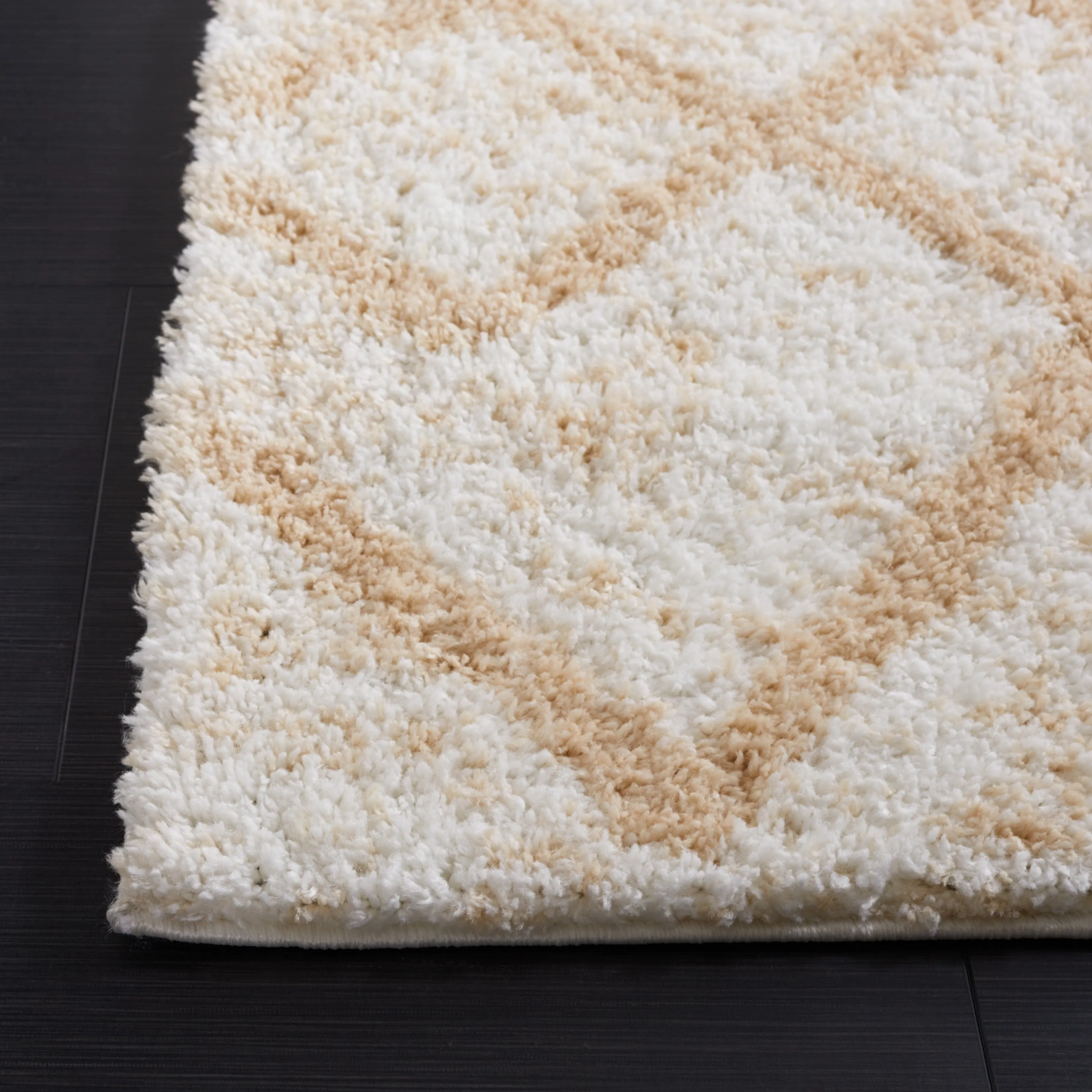 SAFAVIEH Berber Shag Veronie Moroccan Boho 1.25-inch Rug