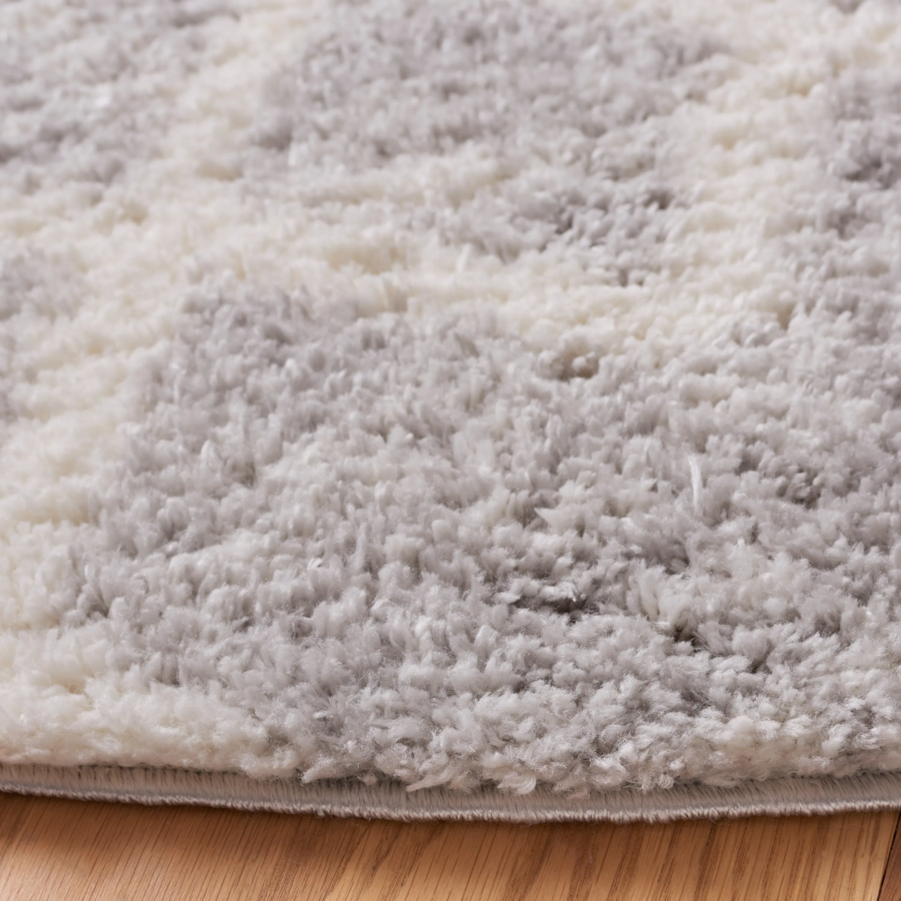SAFAVIEH Berber Shag Veronie Moroccan Boho 1.25-inch Rug