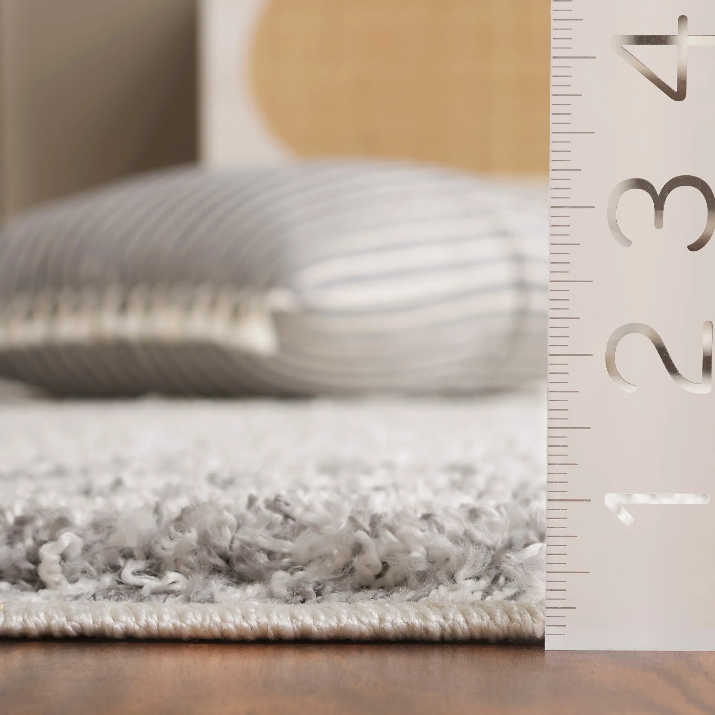 SAFAVIEH Border & Stripe Shag Rigoberta Modern 1.4-inch Thick