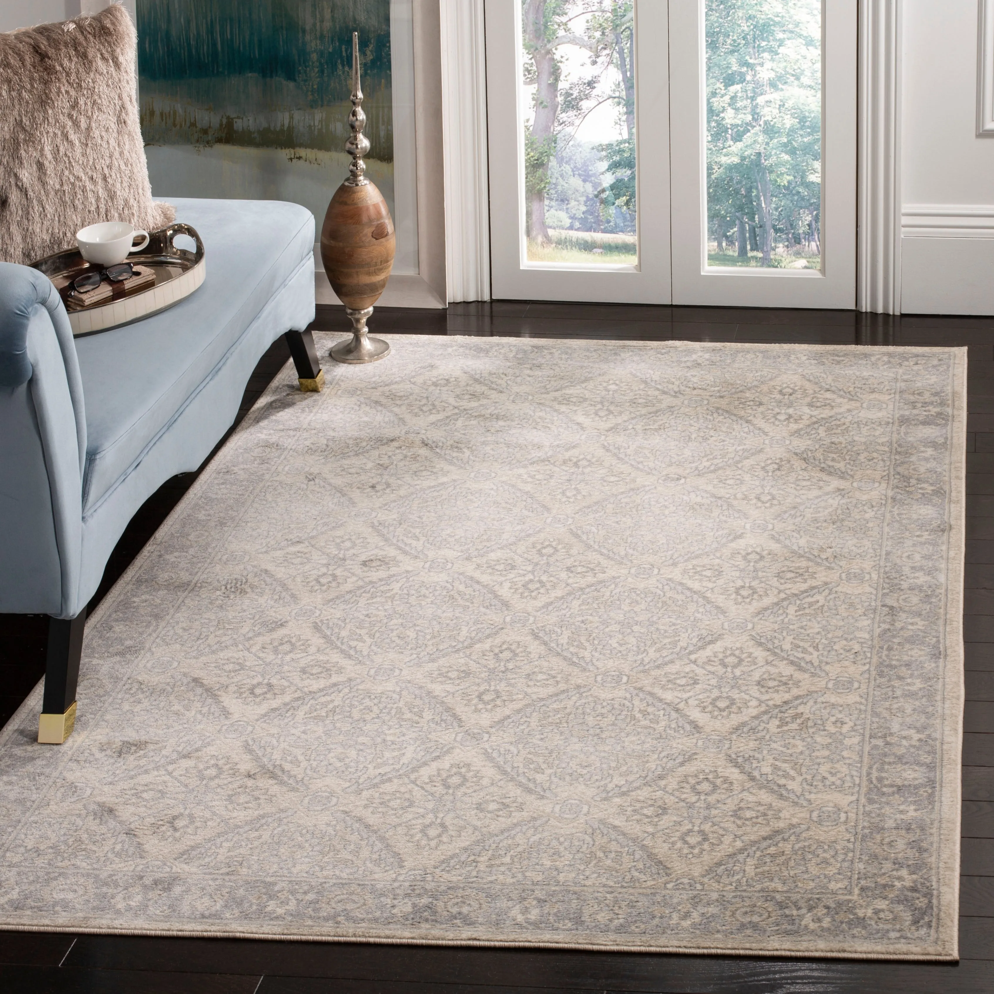 SAFAVIEH Brentwood Bibie Traditional Oriental Rug