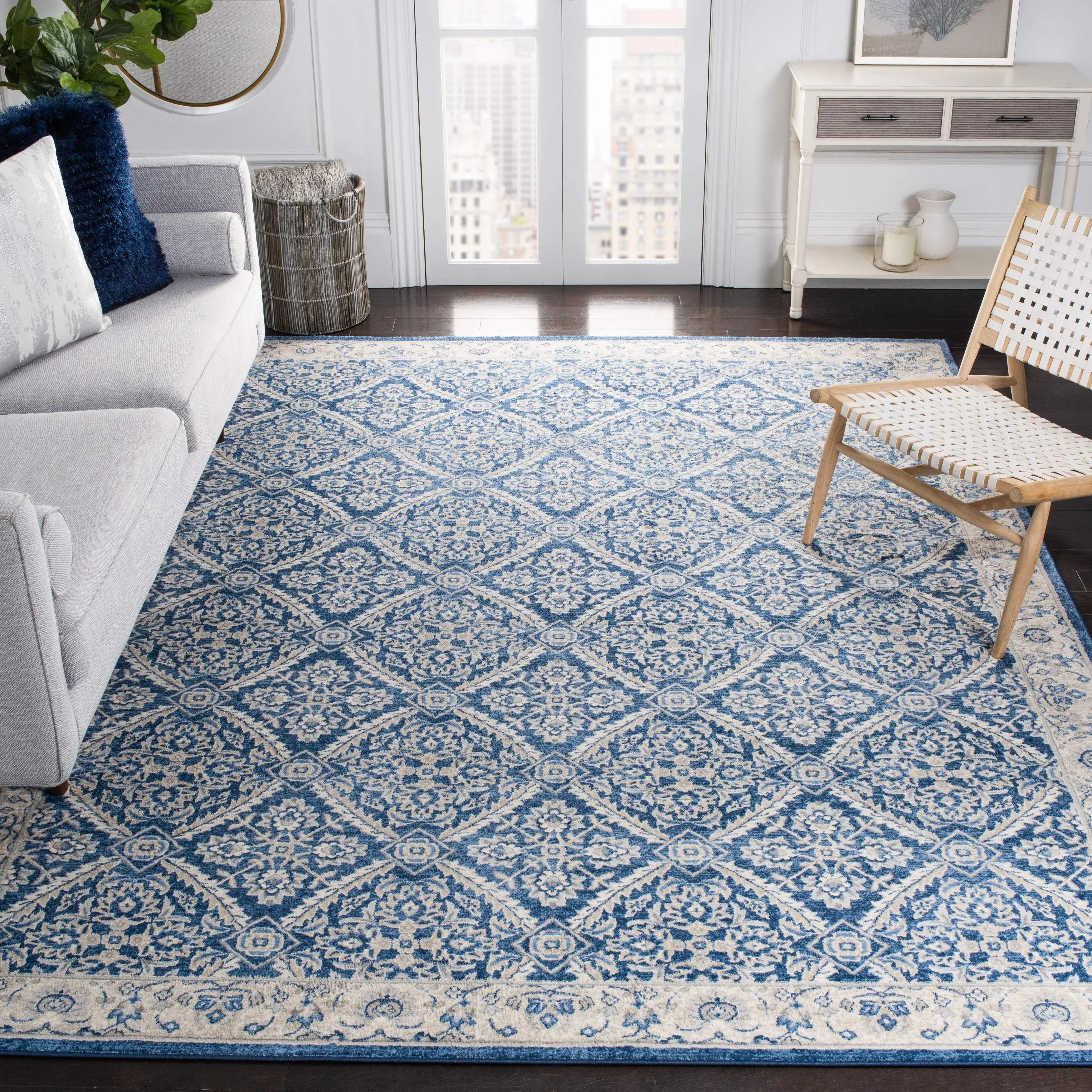 SAFAVIEH Brentwood Bibie Traditional Oriental Rug