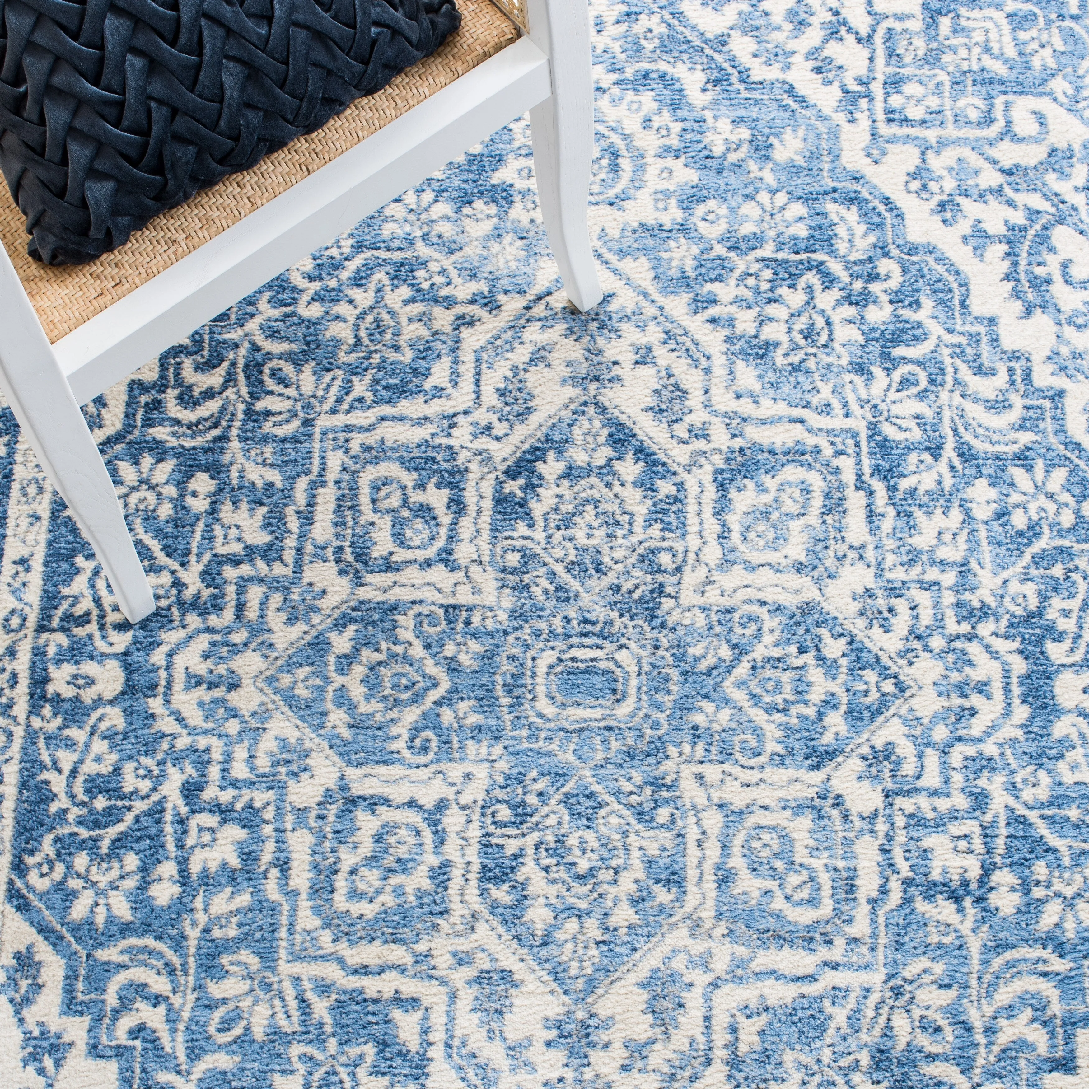 SAFAVIEH Brentwood ordis Oriental Medallion Rug