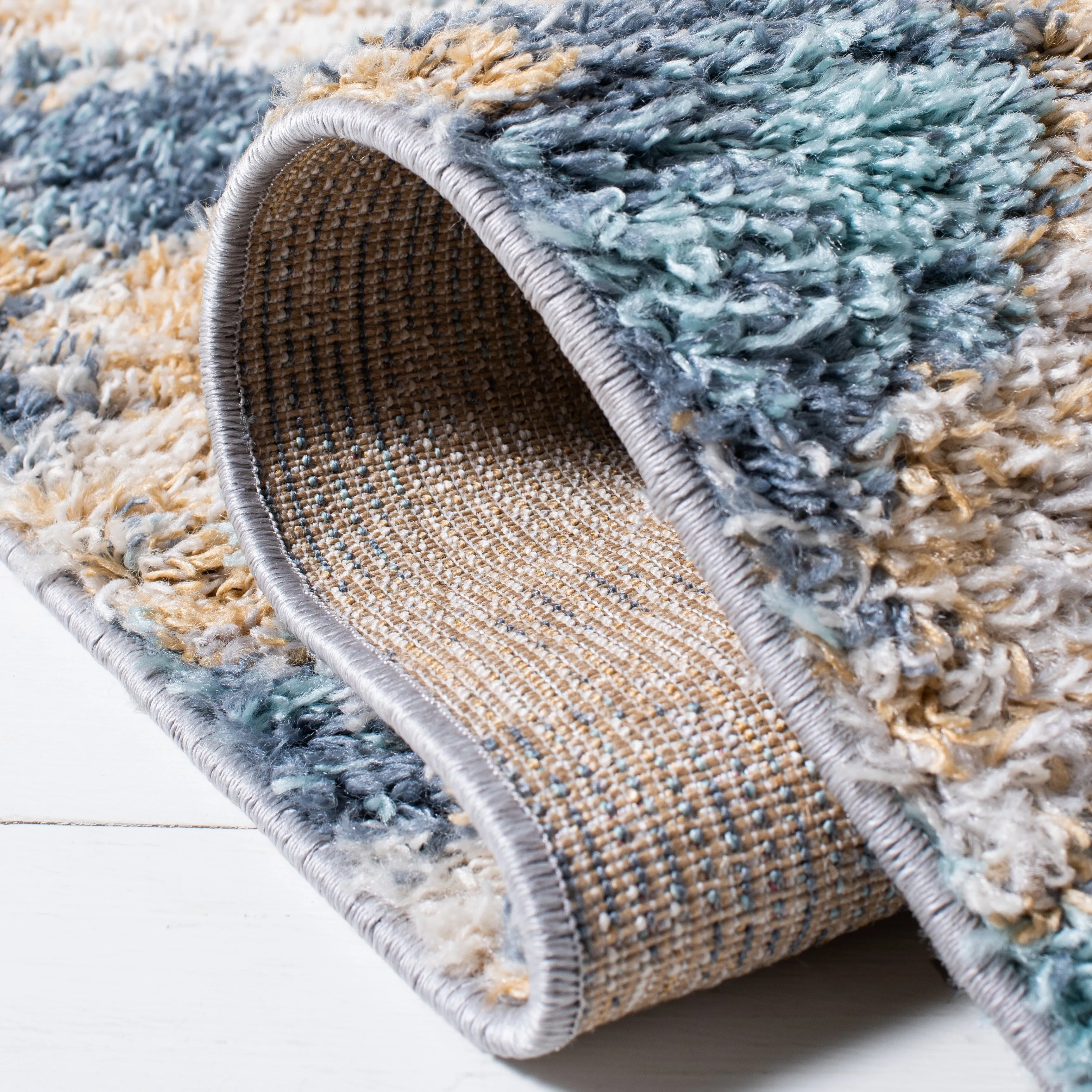 SAFAVIEH Calista Shag Azucena Abstract 1-inch Thick Rug