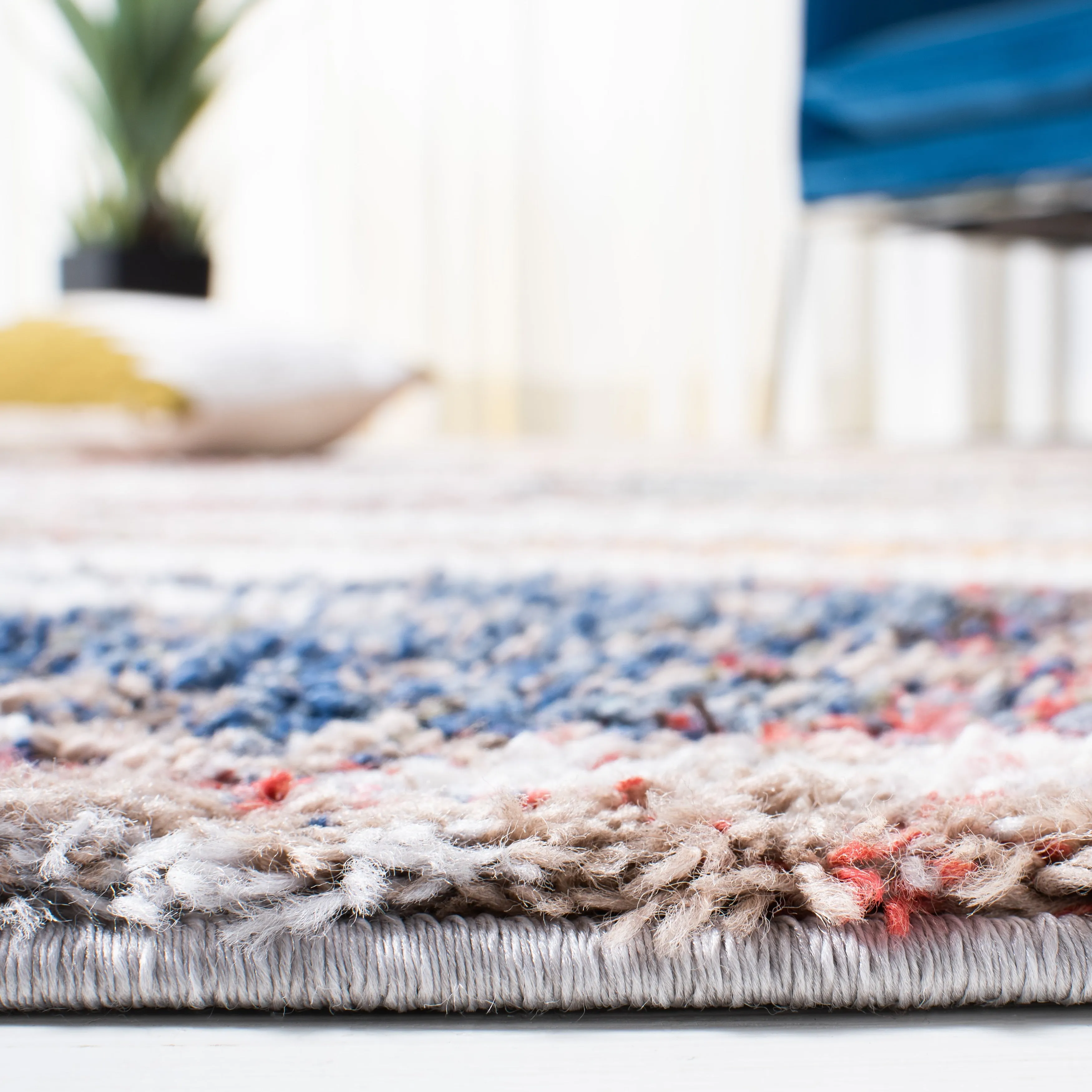 SAFAVIEH Calista Shag Mare Abstract 1-inch Thick Rug