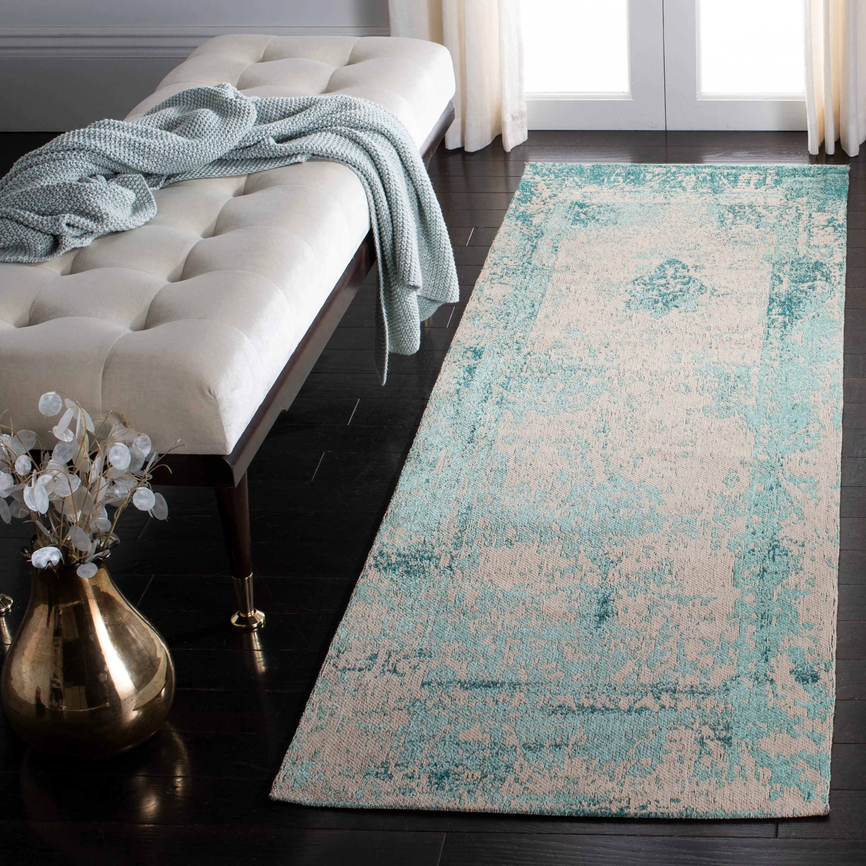 SAFAVIEH Classic Vintage Boho Mientje Distressed Oriental Cotton Rug