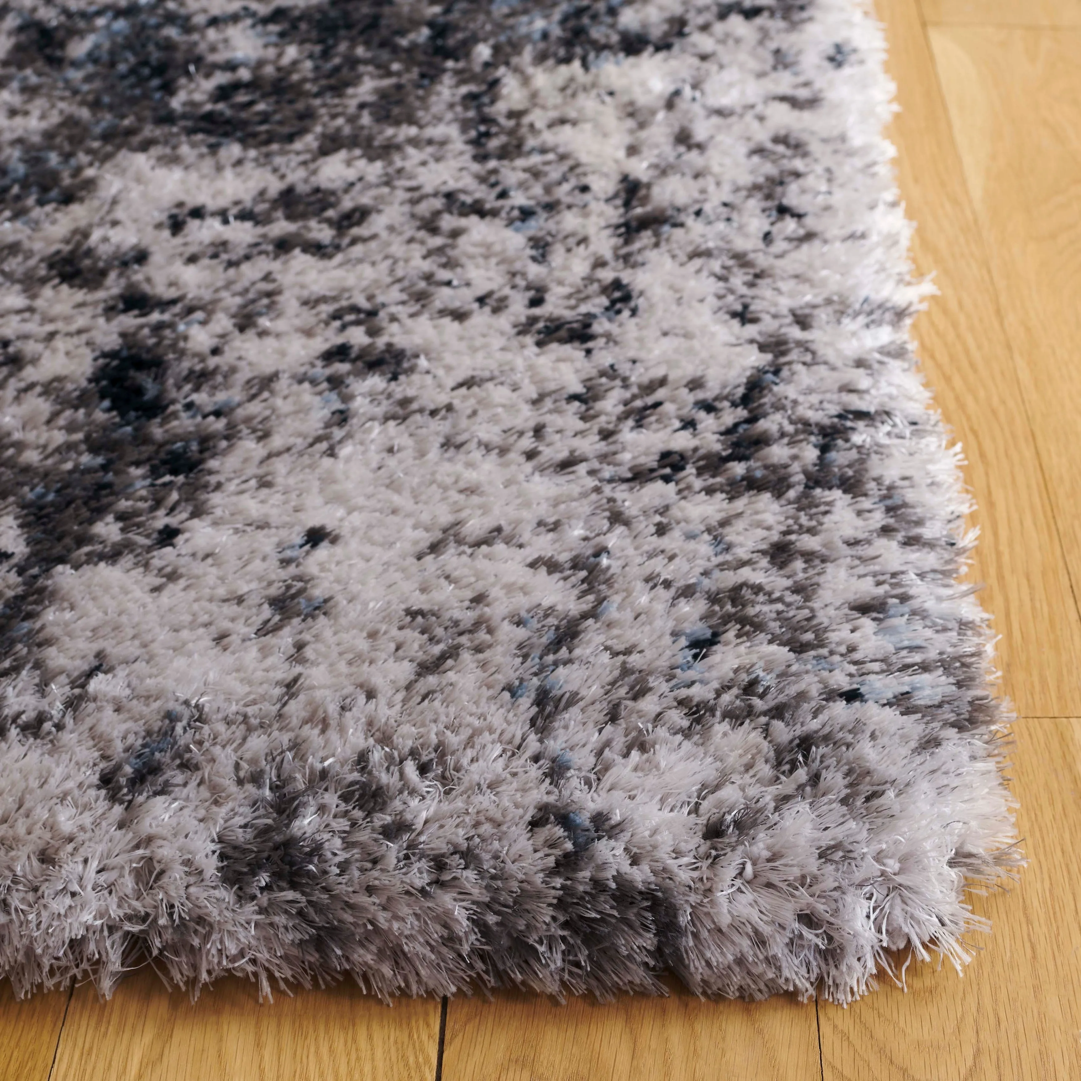 SAFAVIEH Cloud Shag Lalitha Modern Abstract 2-inch Thick Rug