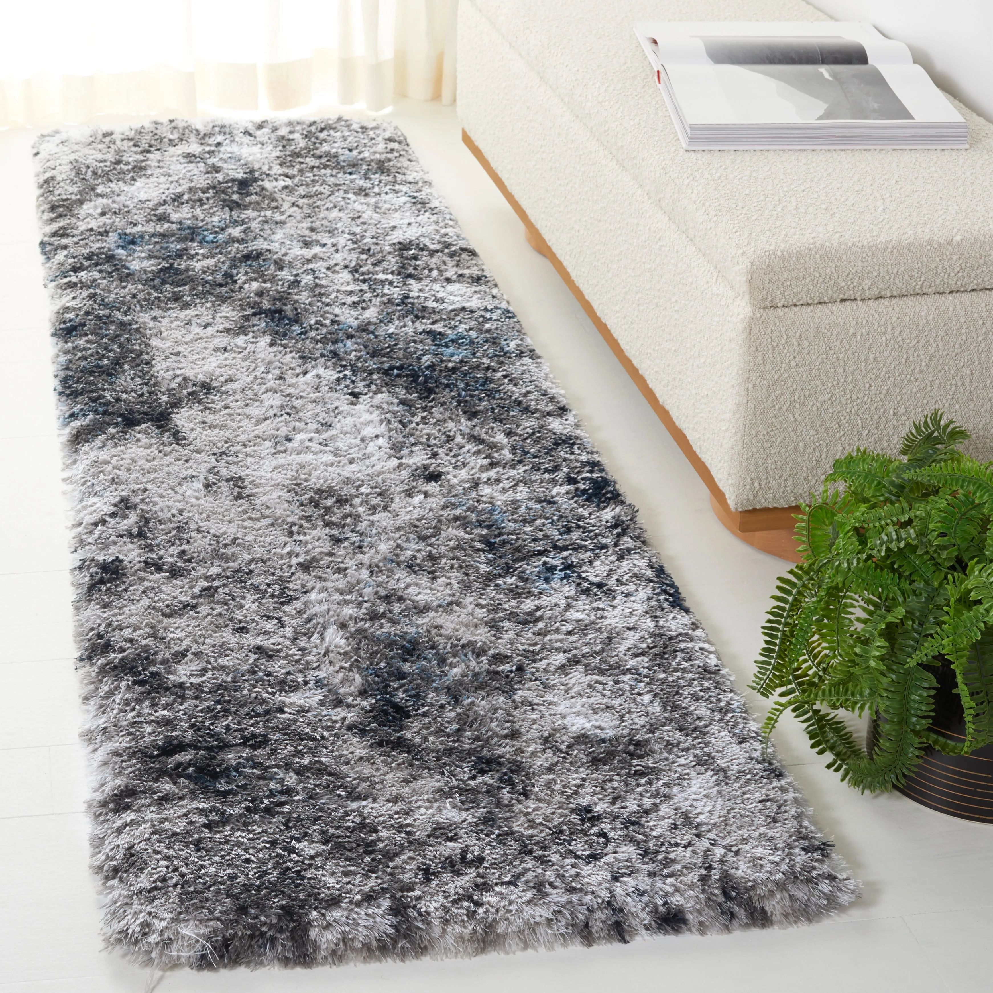 SAFAVIEH Cloud Shag Lalitha Modern Abstract 2-inch Thick Rug