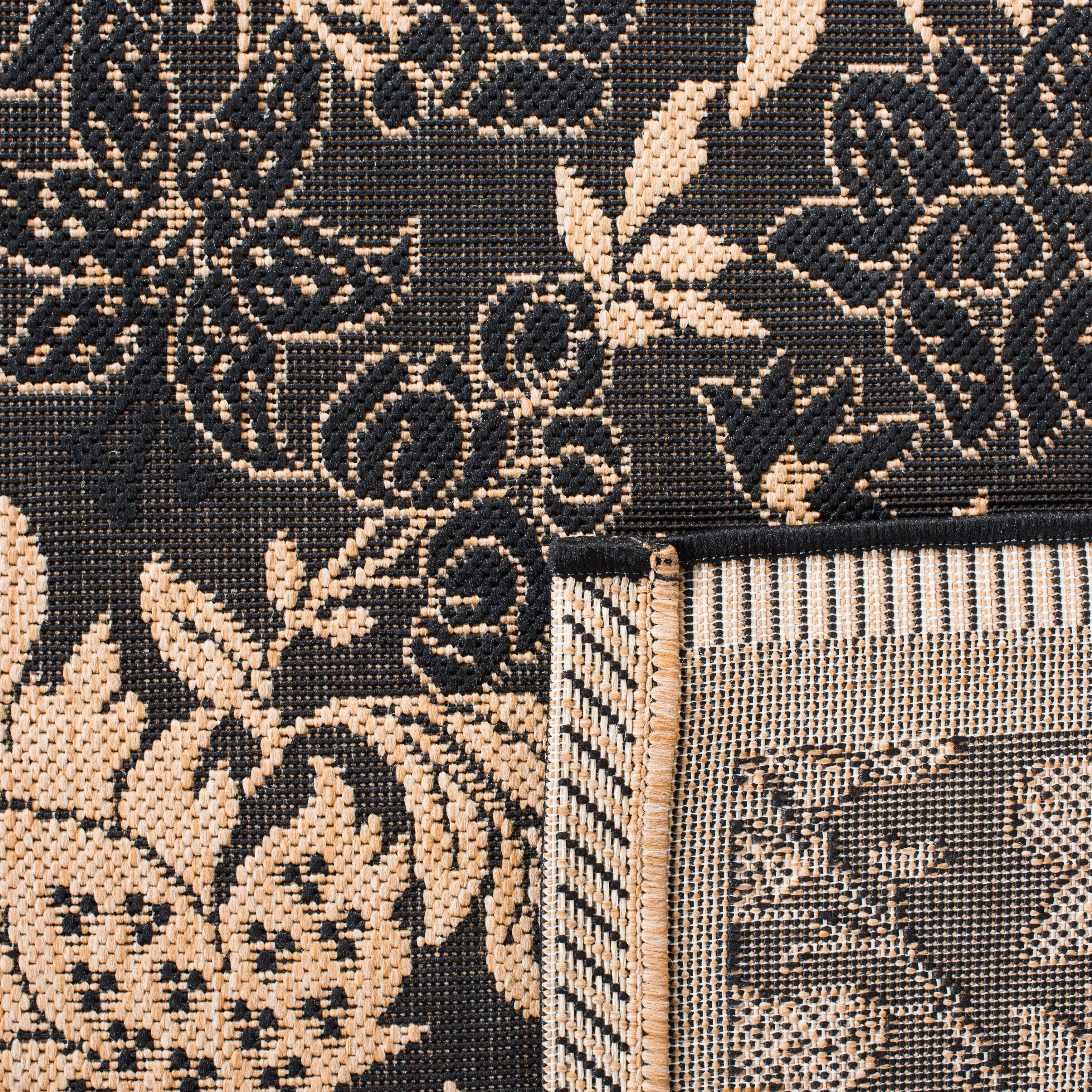 SAFAVIEH Courtyard Arla Indoor/ Outdoor Waterproof Patio Backyard Rug