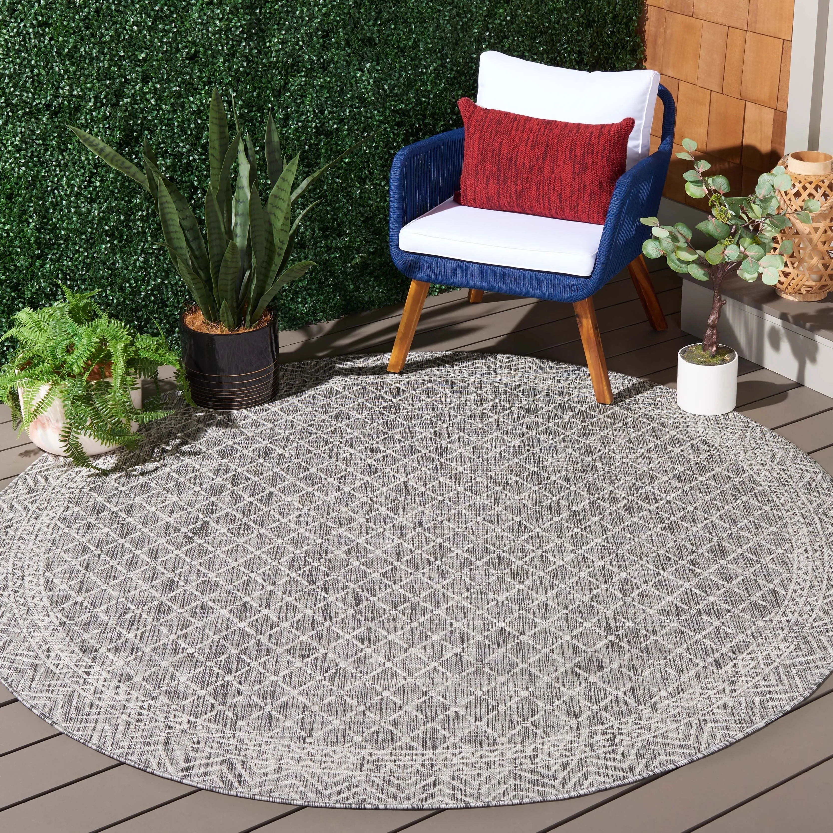 SAFAVIEH Courtyard Dymphna Transitional Indoor/Outdoor Rug