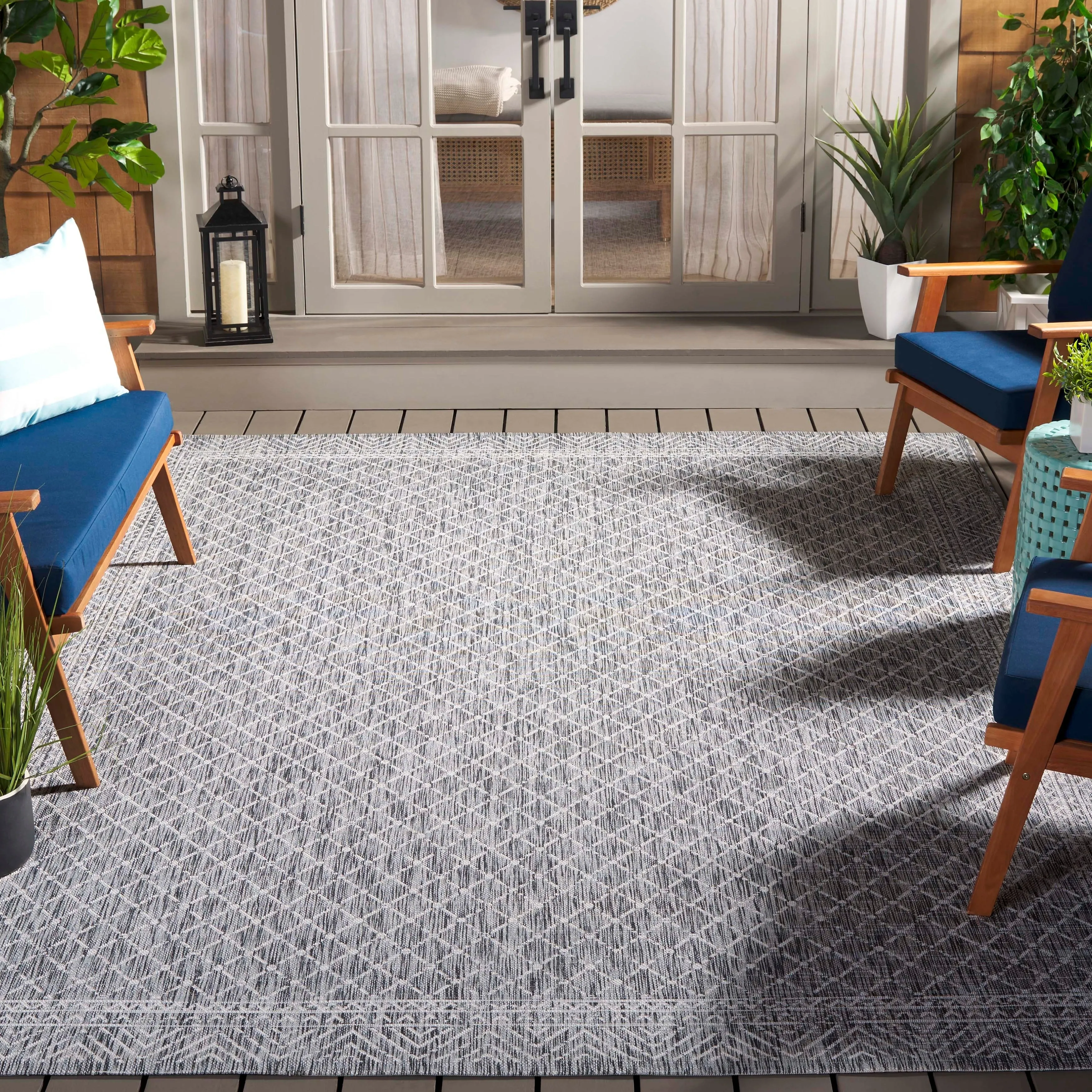 SAFAVIEH Courtyard Dymphna Transitional Indoor/Outdoor Rug