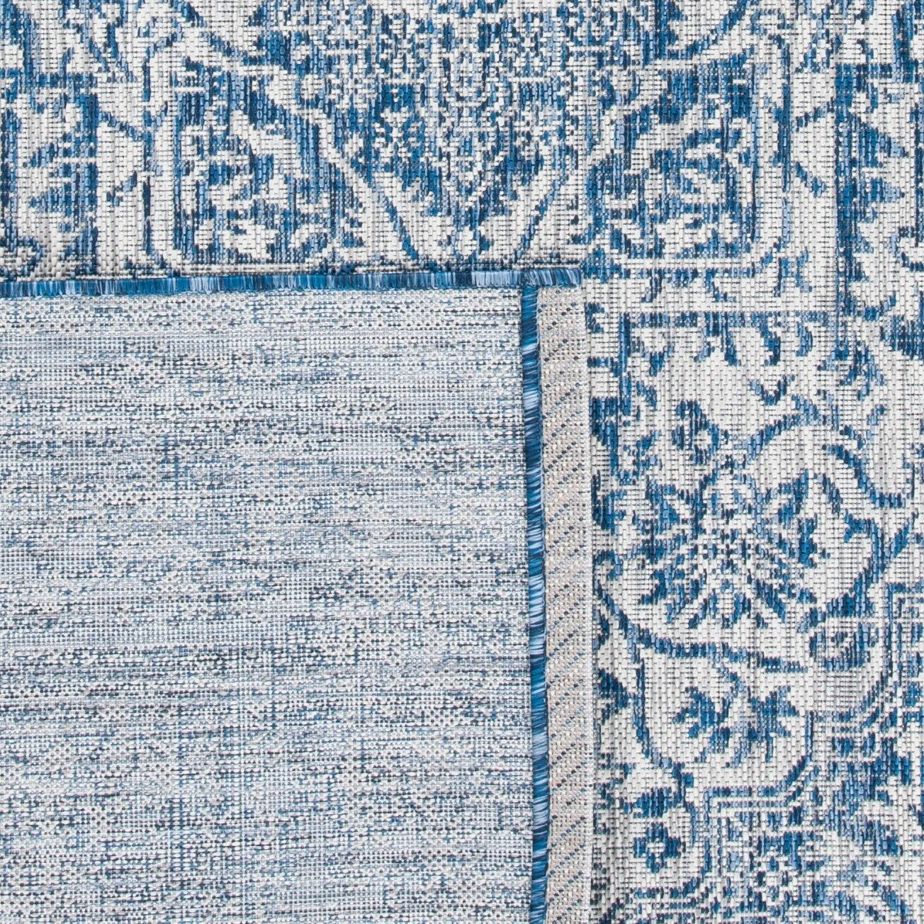 SAFAVIEH Courtyard Guylaine Indoor/ Outdoor Waterproof Patio Backyard Rug