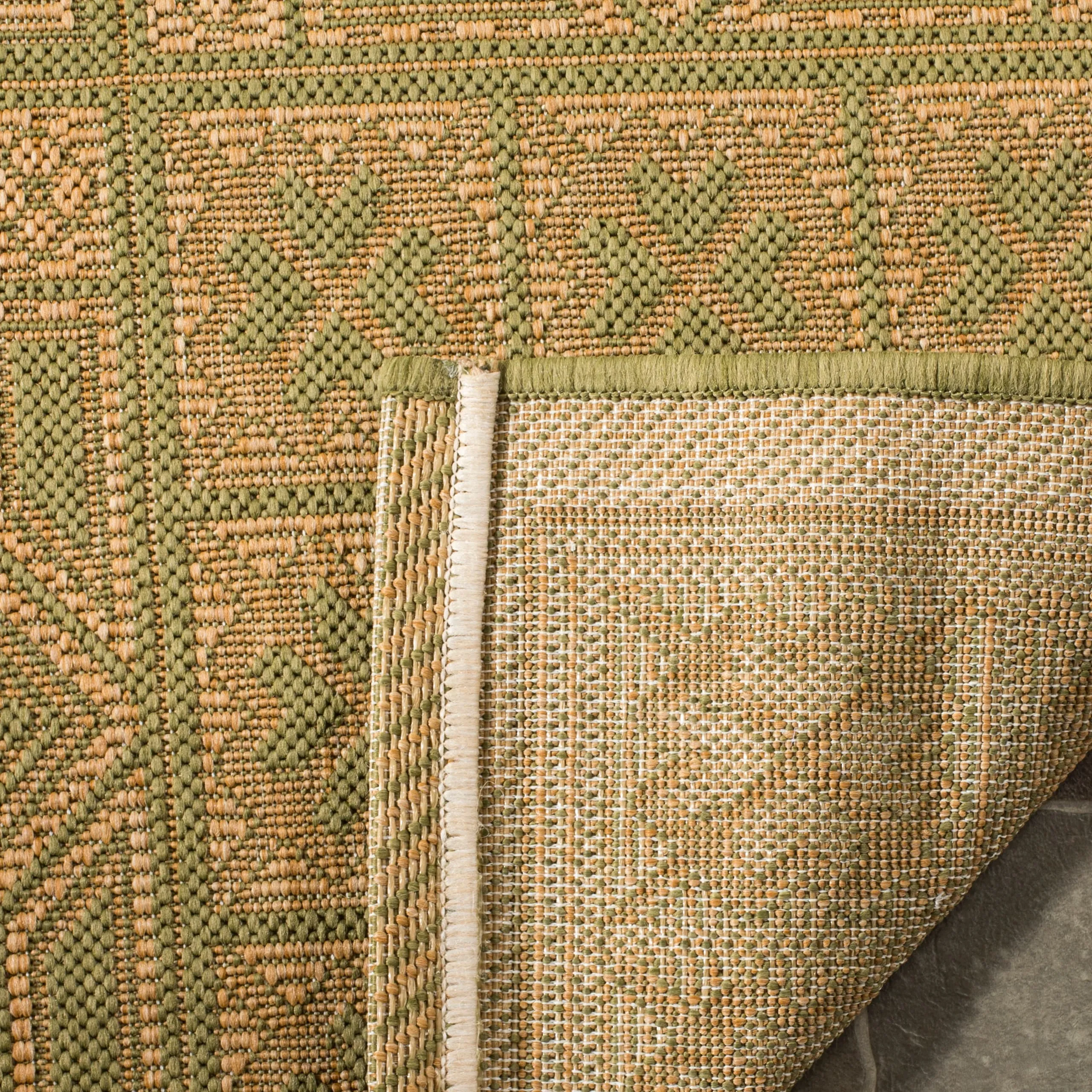 SAFAVIEH Courtyard Jacklyn Indoor/ Outdoor Waterproof Patio Backyard Rug