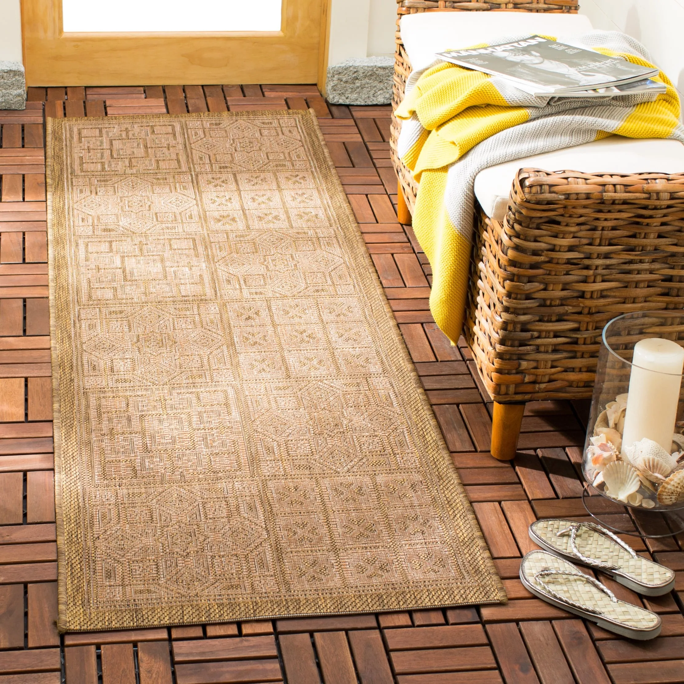 SAFAVIEH Courtyard Jacklyn Indoor/ Outdoor Waterproof Patio Backyard Rug