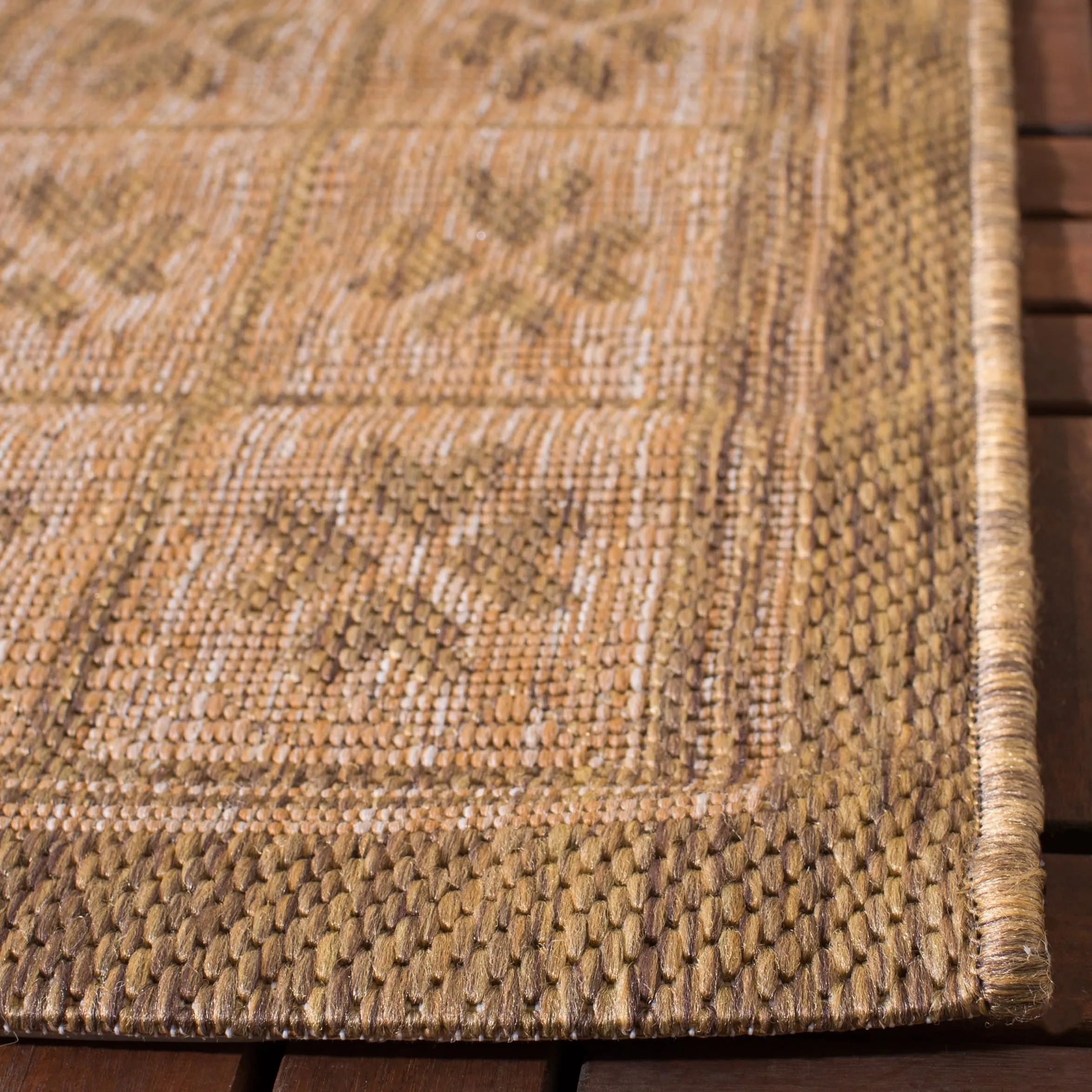 SAFAVIEH Courtyard Jacklyn Indoor/ Outdoor Waterproof Patio Backyard Rug