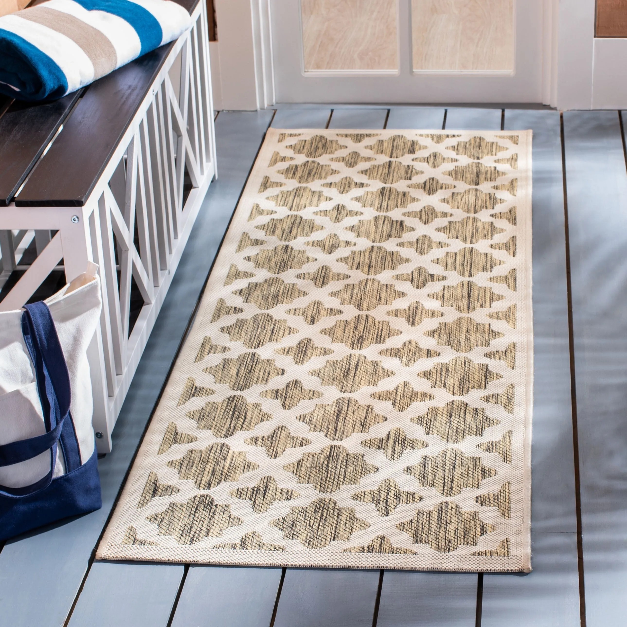 SAFAVIEH Courtyard Myrianne Indoor/ Outdoor Waterproof Patio Backyard Rug
