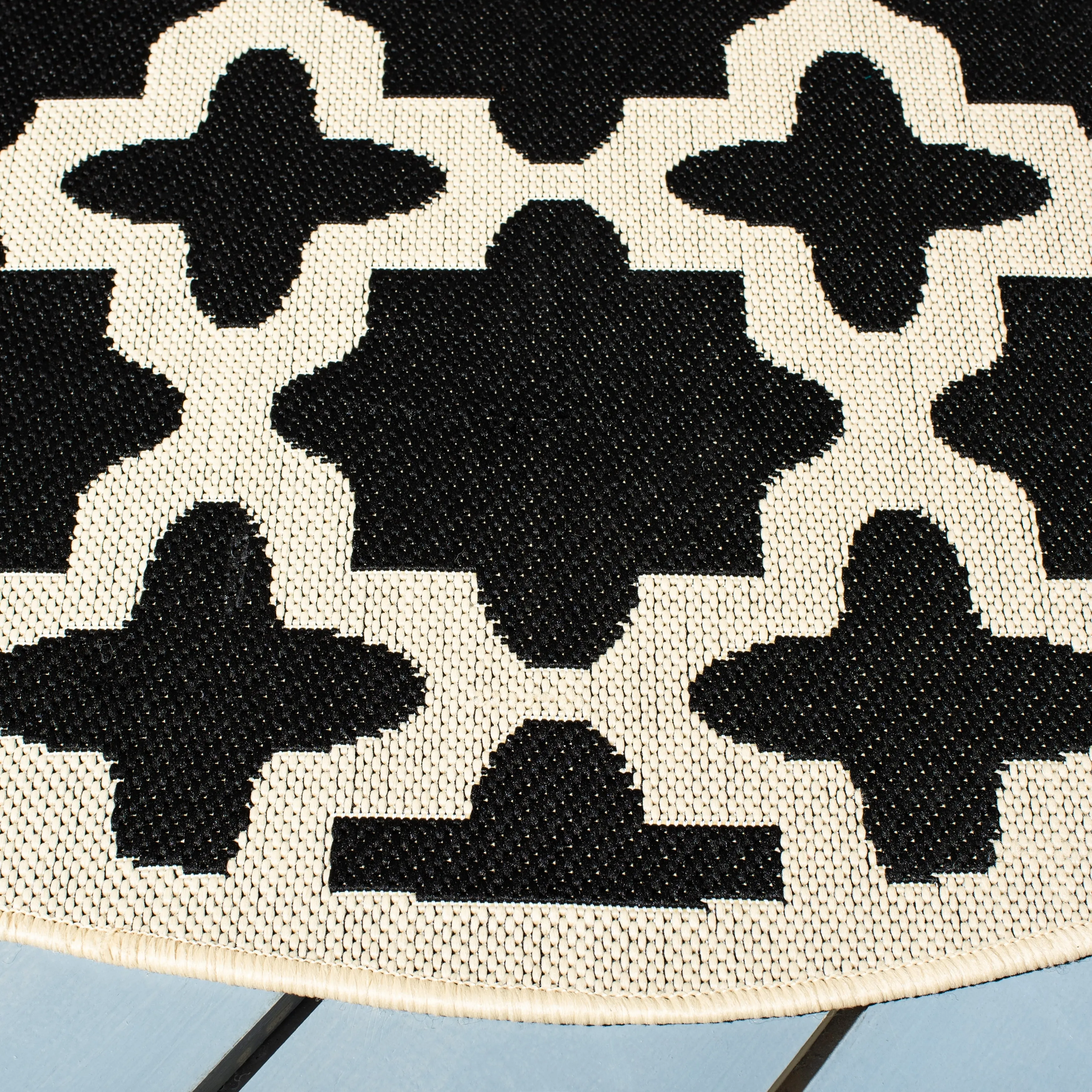 SAFAVIEH Courtyard Myrianne Indoor/ Outdoor Waterproof Patio Backyard Rug