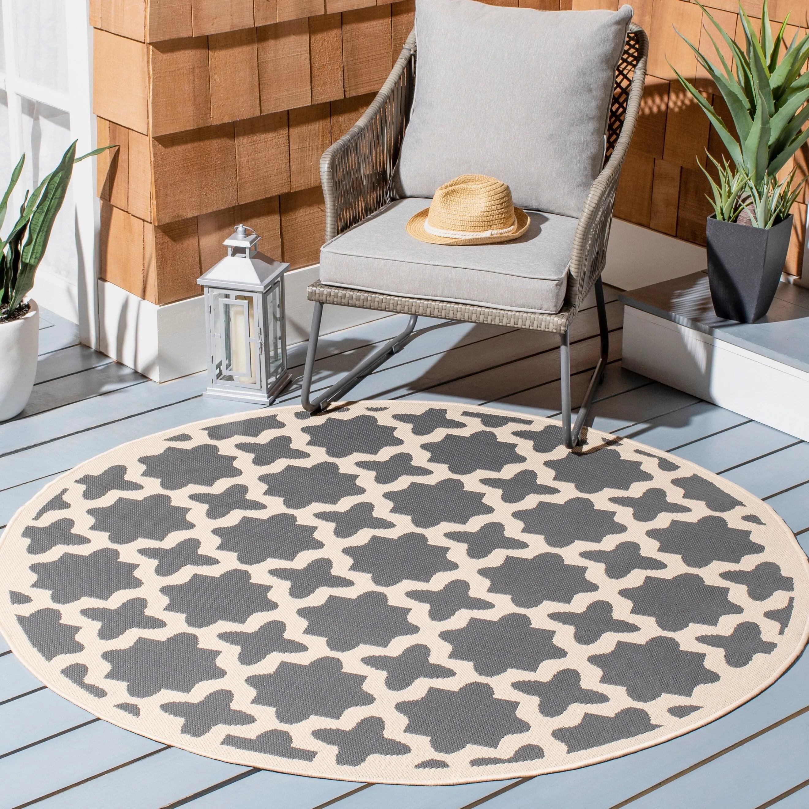 SAFAVIEH Courtyard Myrianne Indoor/ Outdoor Waterproof Patio Backyard Rug