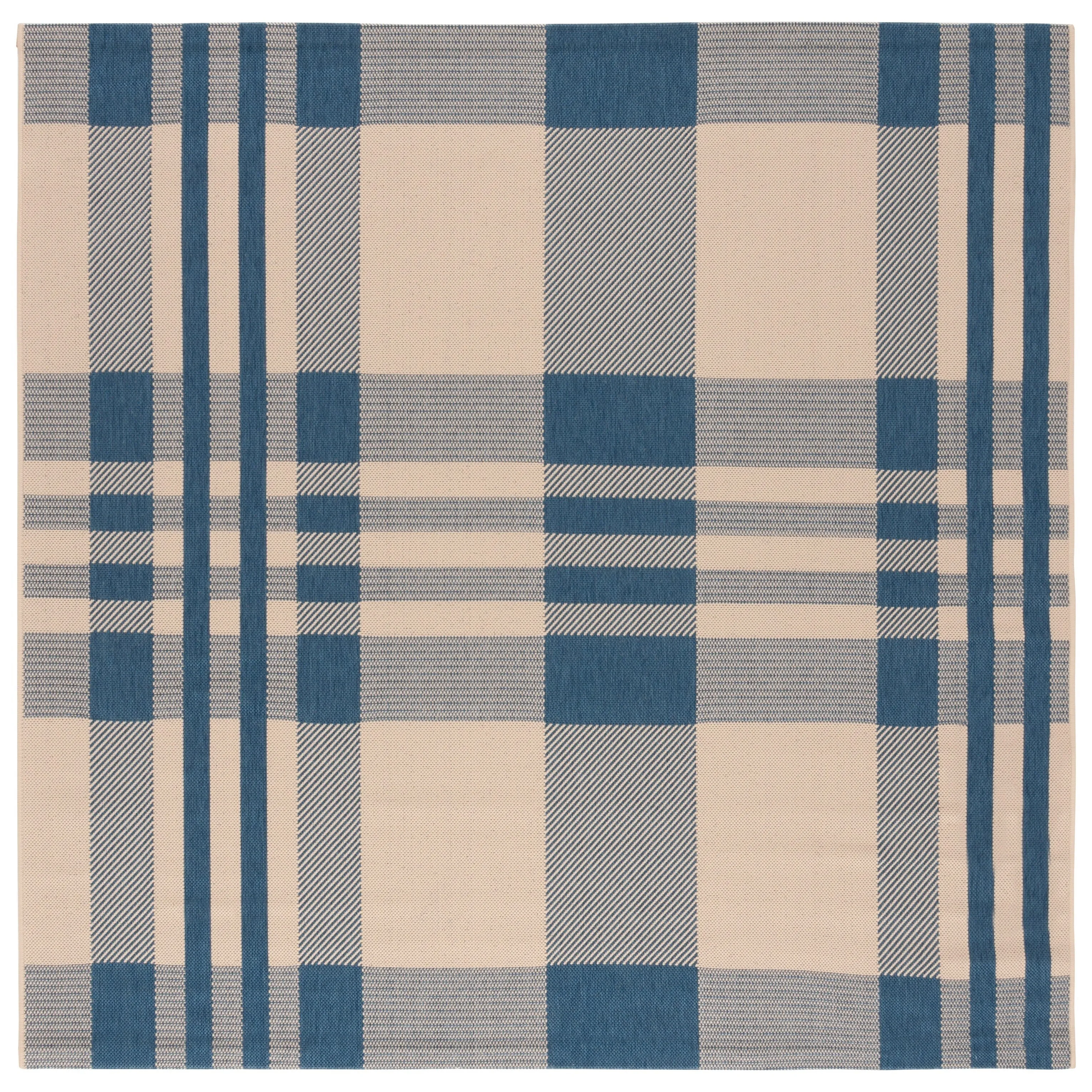 SAFAVIEH Courtyard Oriole Plaid Indoor/ Outdoor Waterproof Patio Backyard.