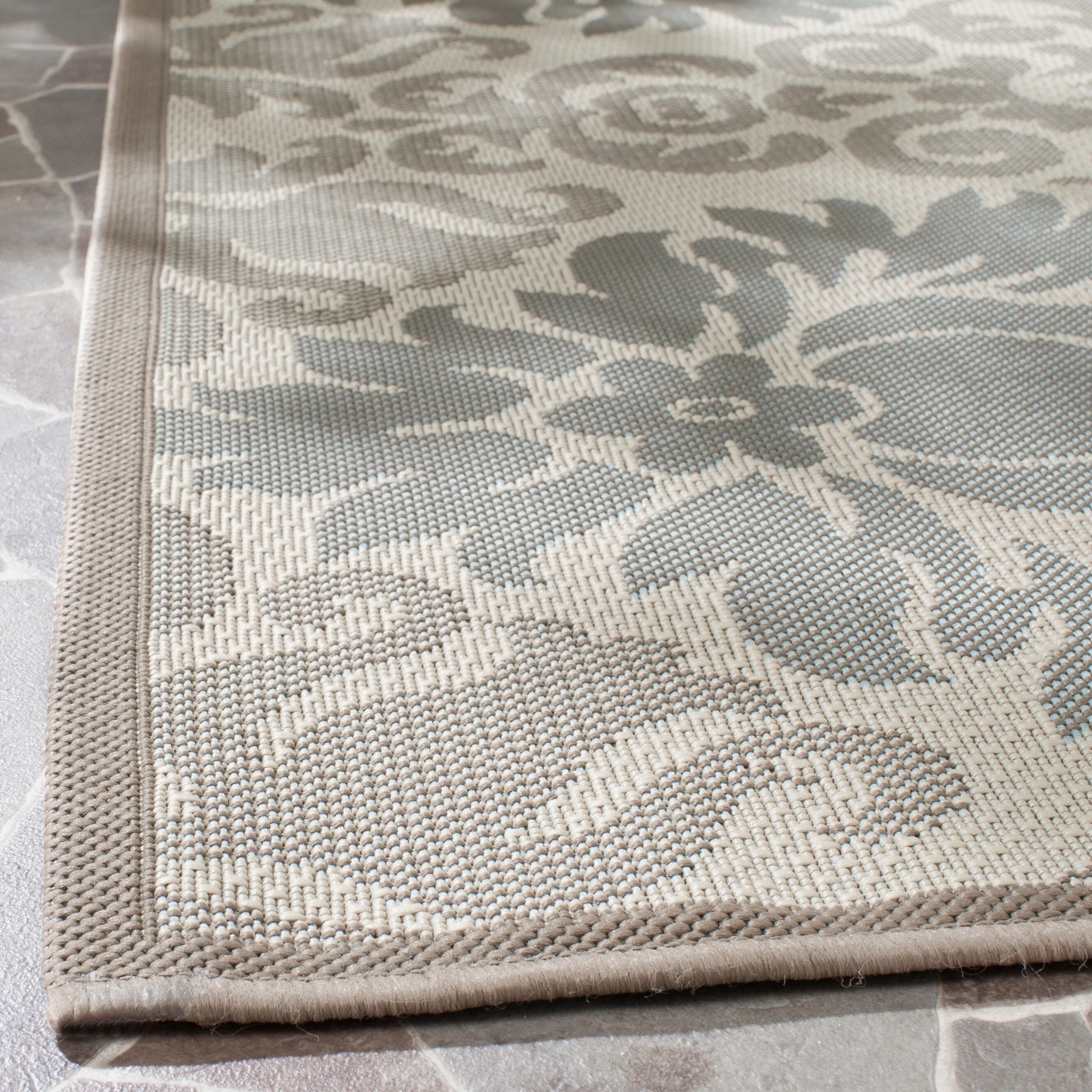 SAFAVIEH Courtyard Vicki Indoor/ Outdoor Waterproof Patio Backyard Rug