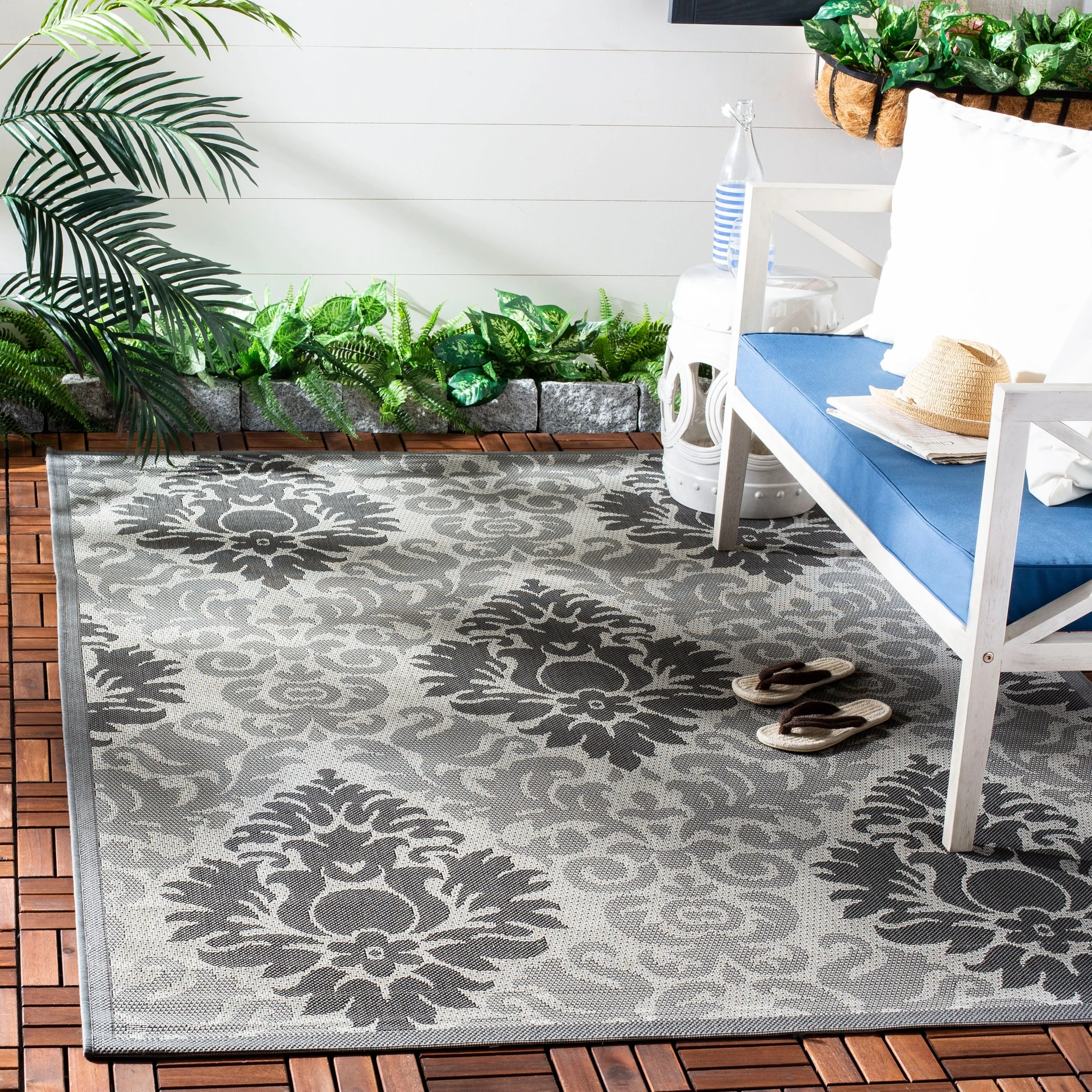 SAFAVIEH Courtyard Vicki Indoor/ Outdoor Waterproof Patio Backyard Rug