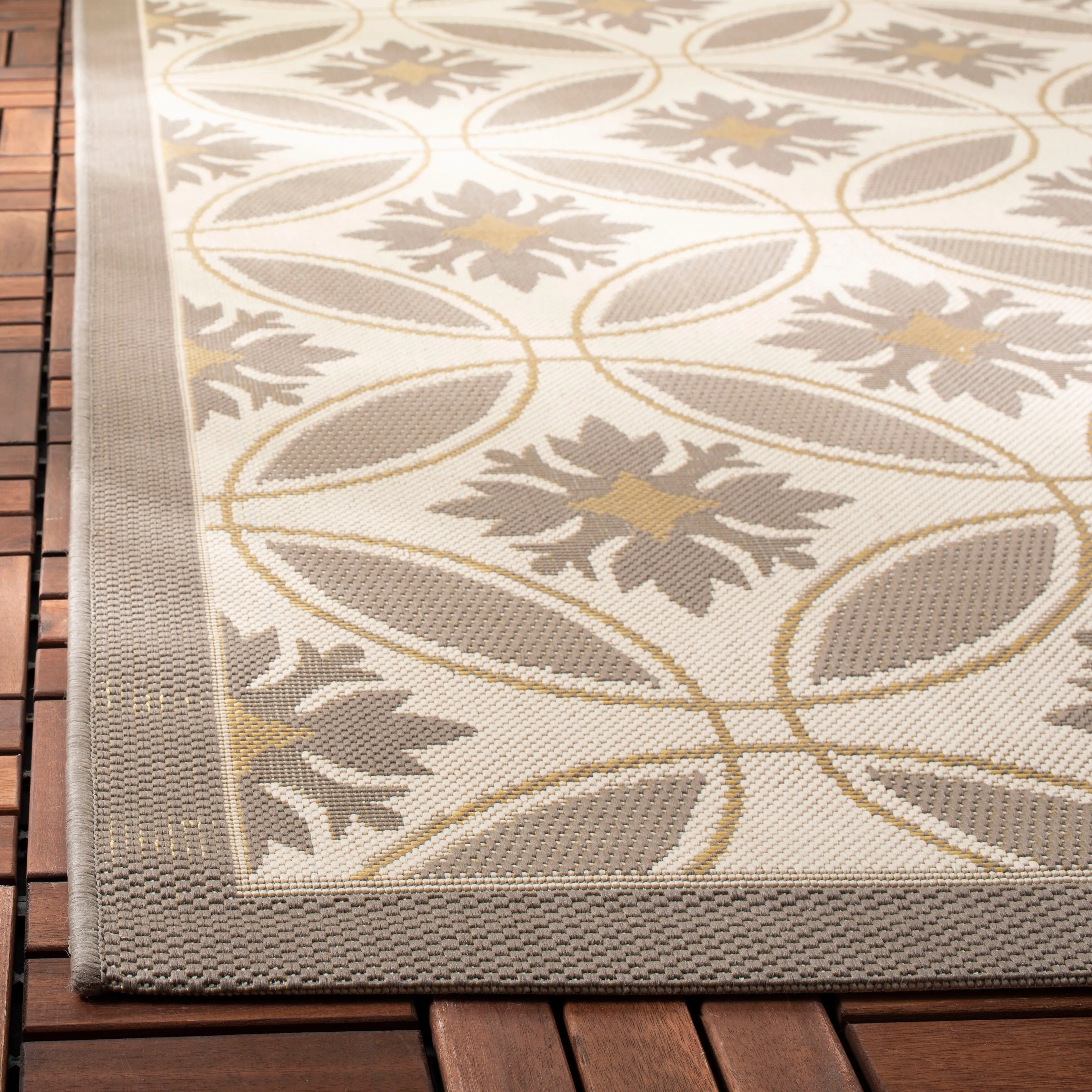 SAFAVIEH Courtyard Walfriede Indoor/ Outdoor Waterproof Rug