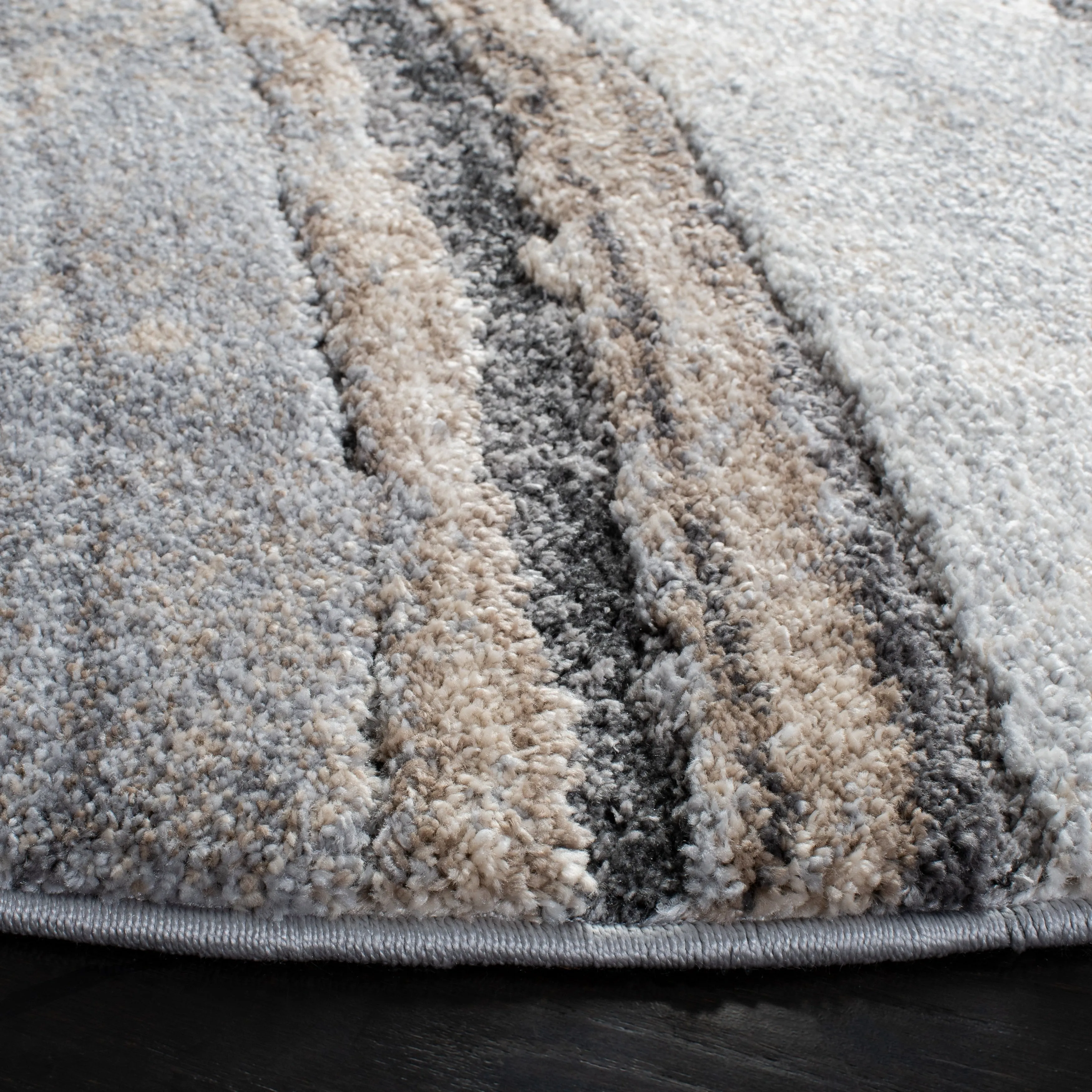 SAFAVIEH Cyrus Shag Vicenta Abstract 1-inch Thick Rug
