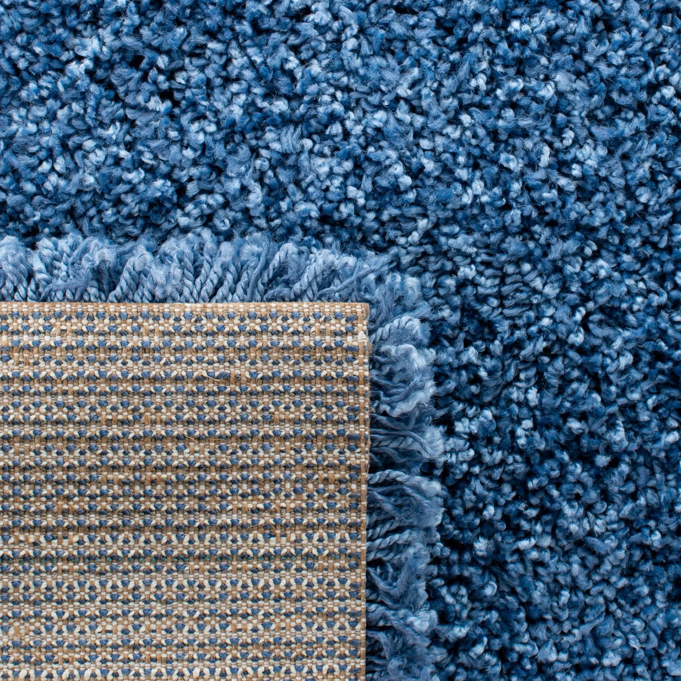 SAFAVIEH Evolution Shag Gwenaele Solid 1.8-inch Thick Rug - Blue - 5' 3 x 7' 6