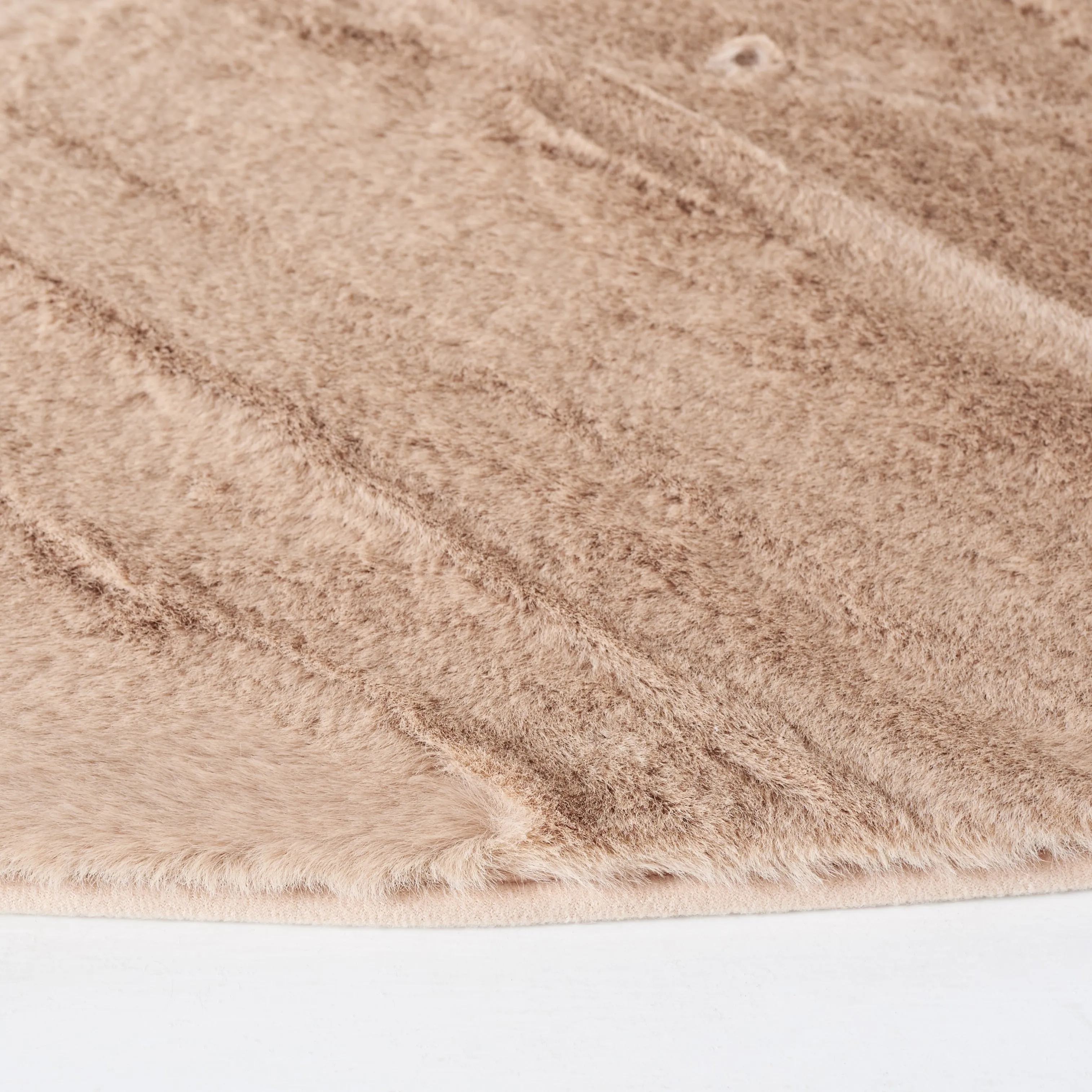 SAFAVIEH Faux Rabbit Auzinda Washable Fur Solid Shag Rug