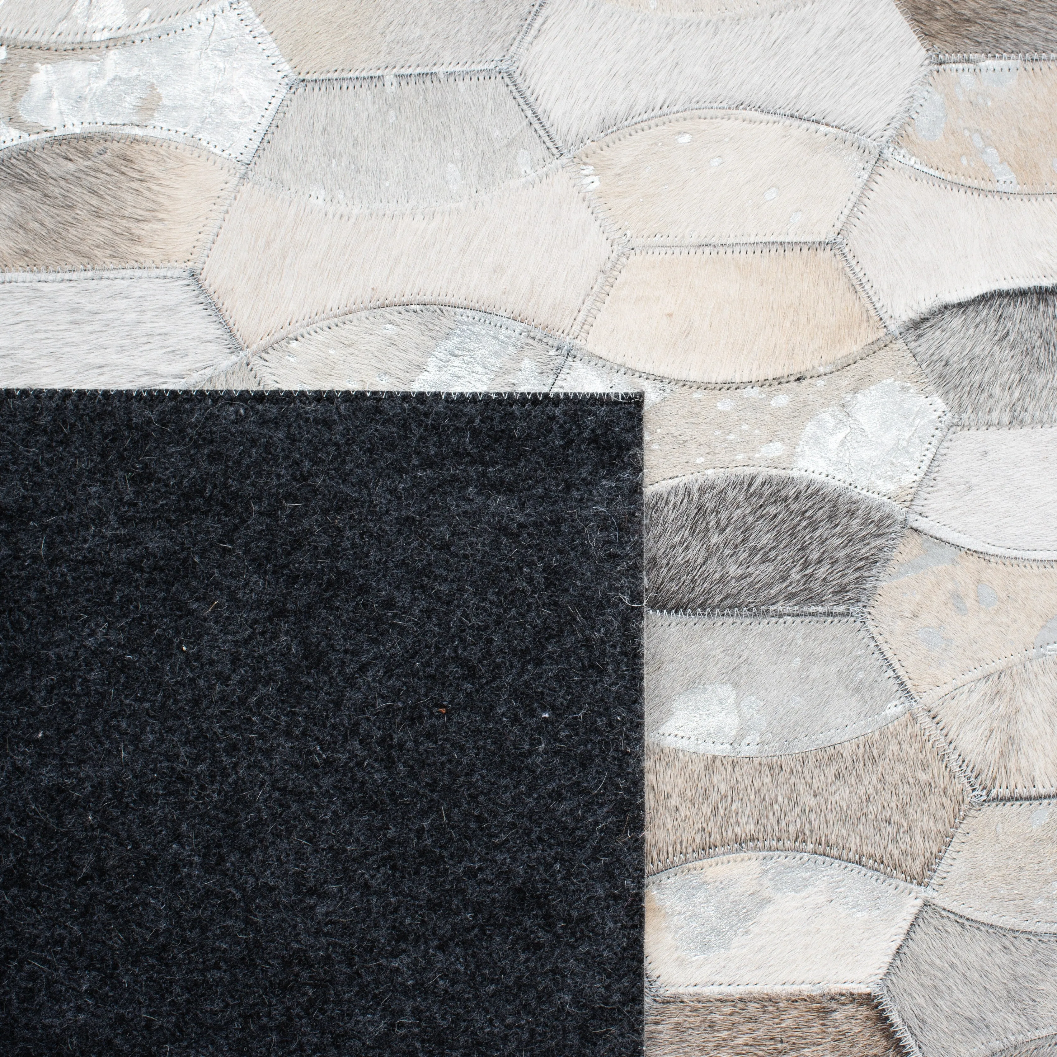 SAFAVIEH Flatweave Studio Leather Petka Modern Rug