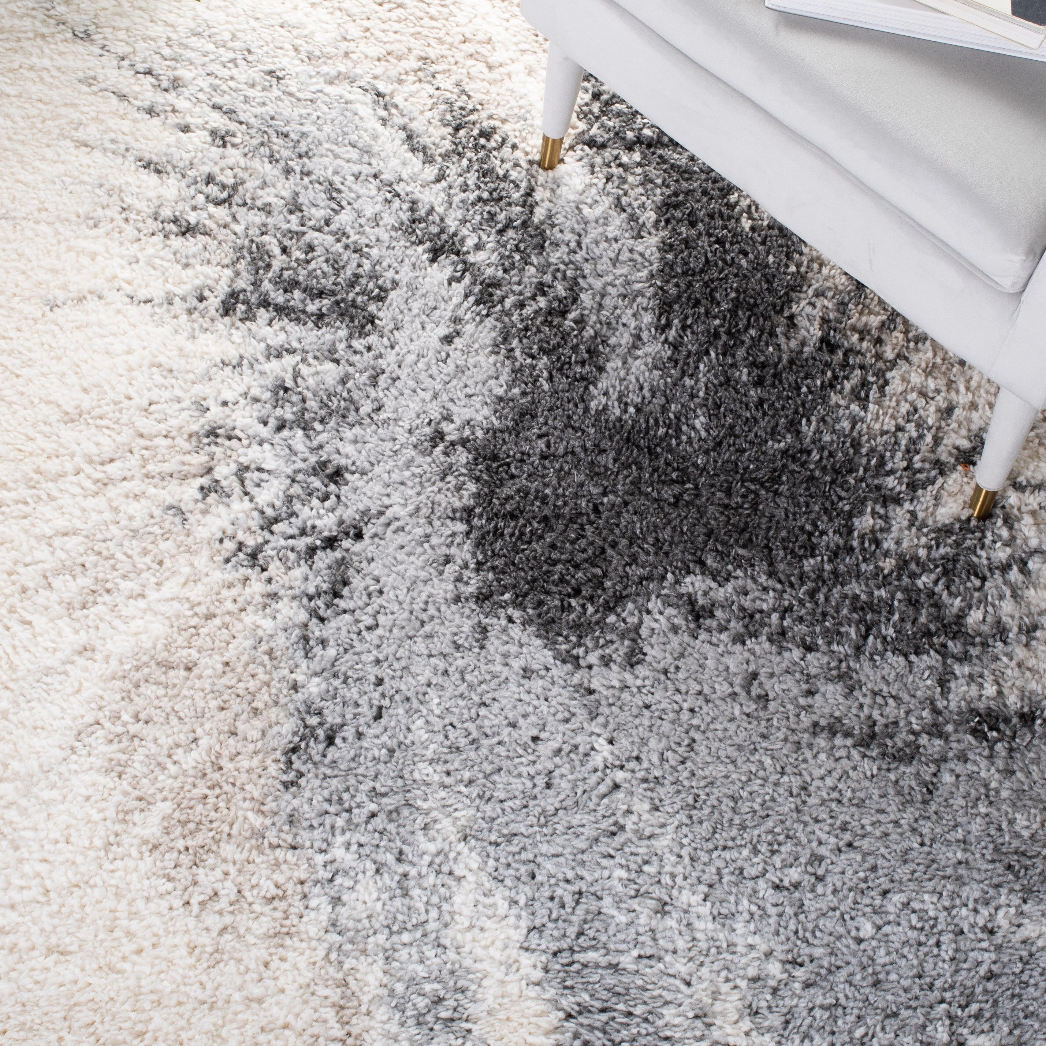 SAFAVIEH Fontana Shag Feriha Modern Abstract 2-inch Thick Rug