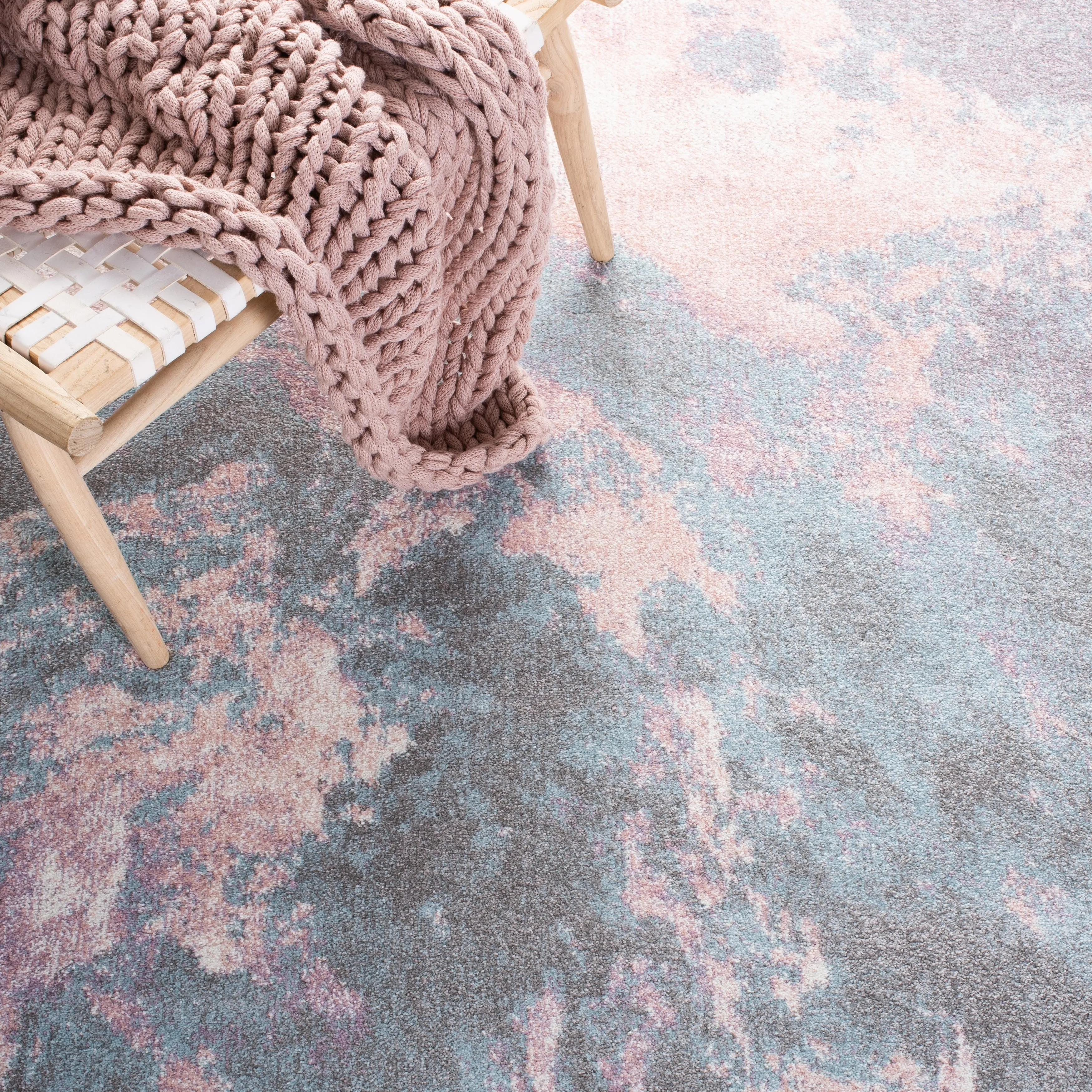 SAFAVIEH Glacier Benote Modern Abstract Rug