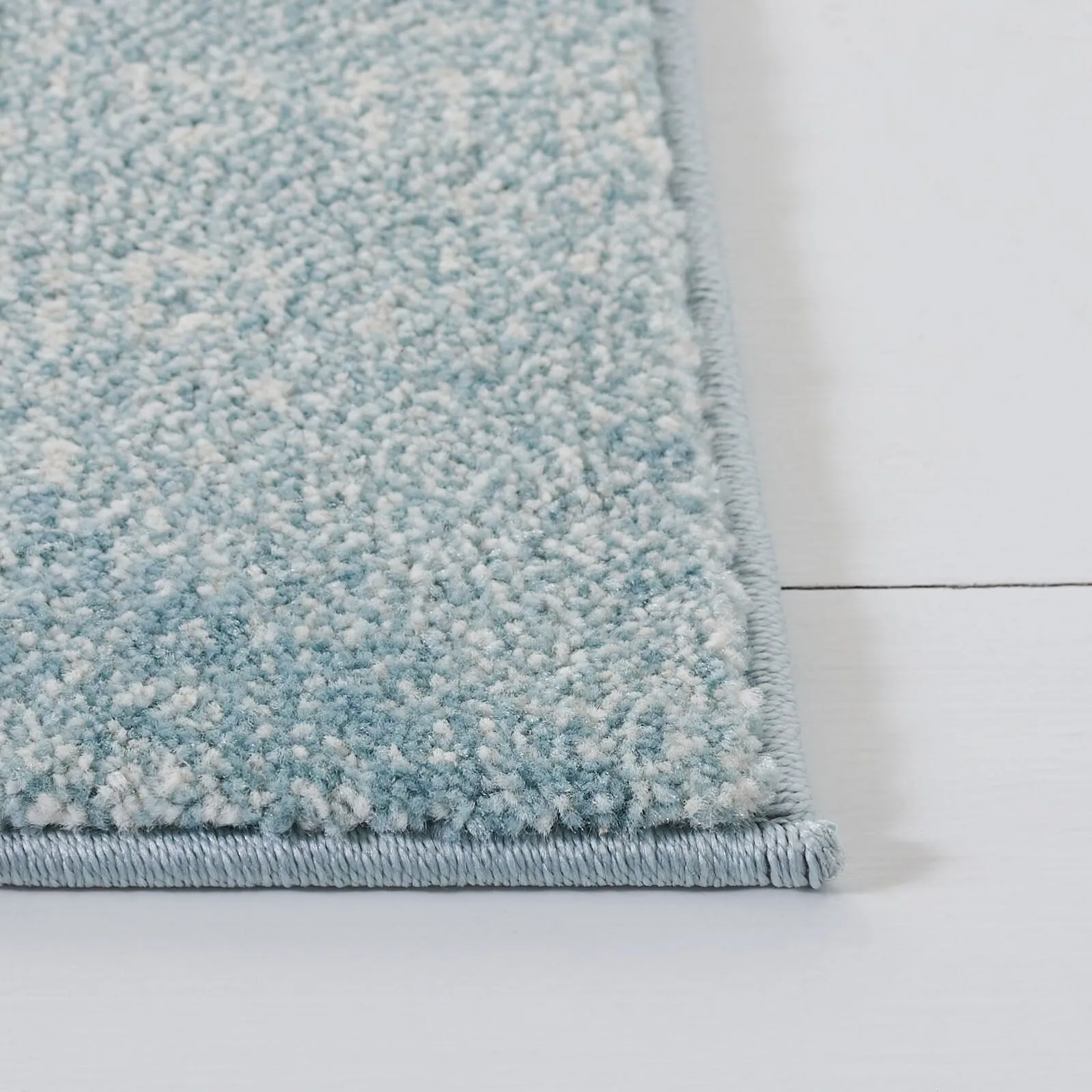 SAFAVIEH Glacier Neliha Modern Abstract Rug