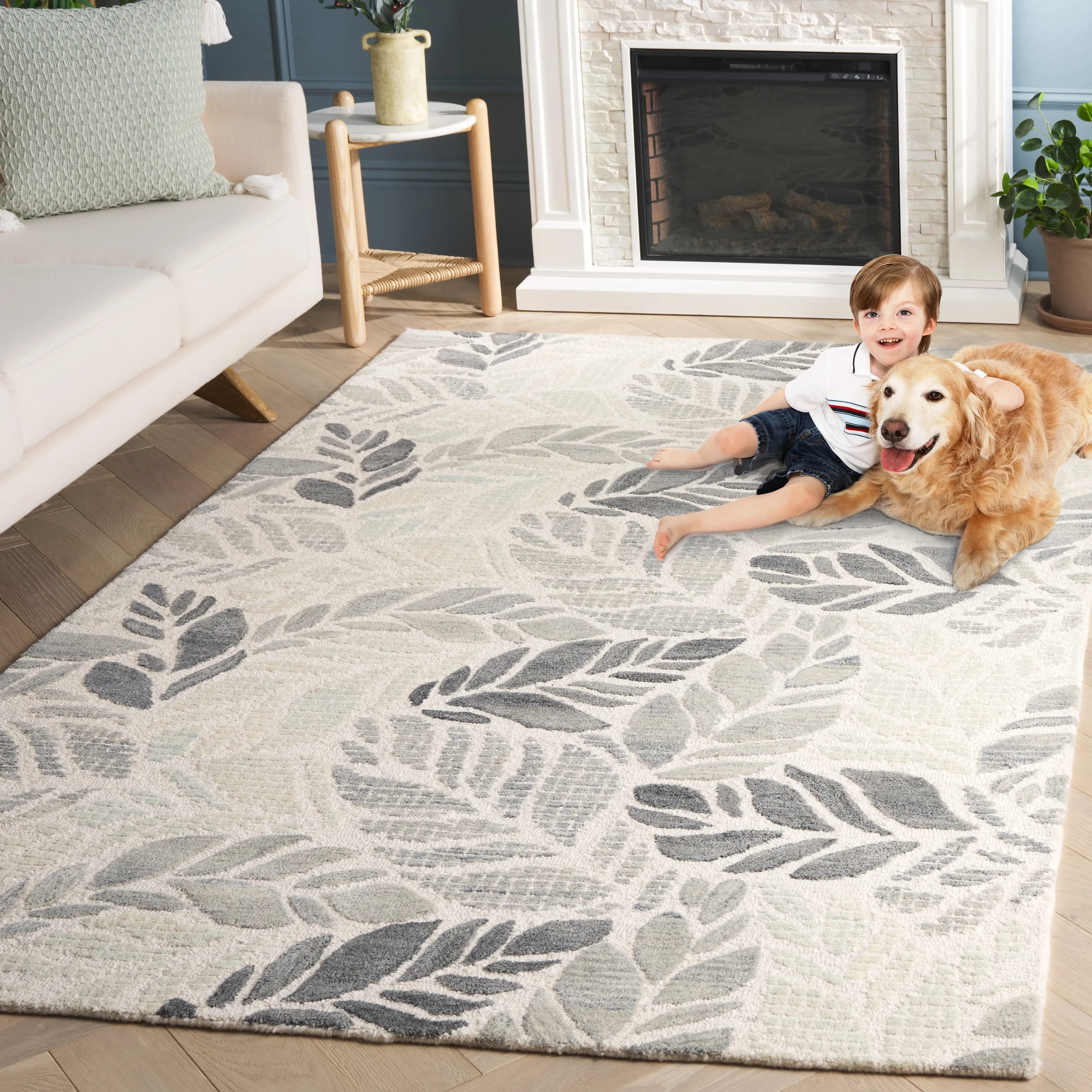 SAFAVIEH Hand-Tufted Martha Stewart Trajanka Modern & Contemporary Wool Rug
