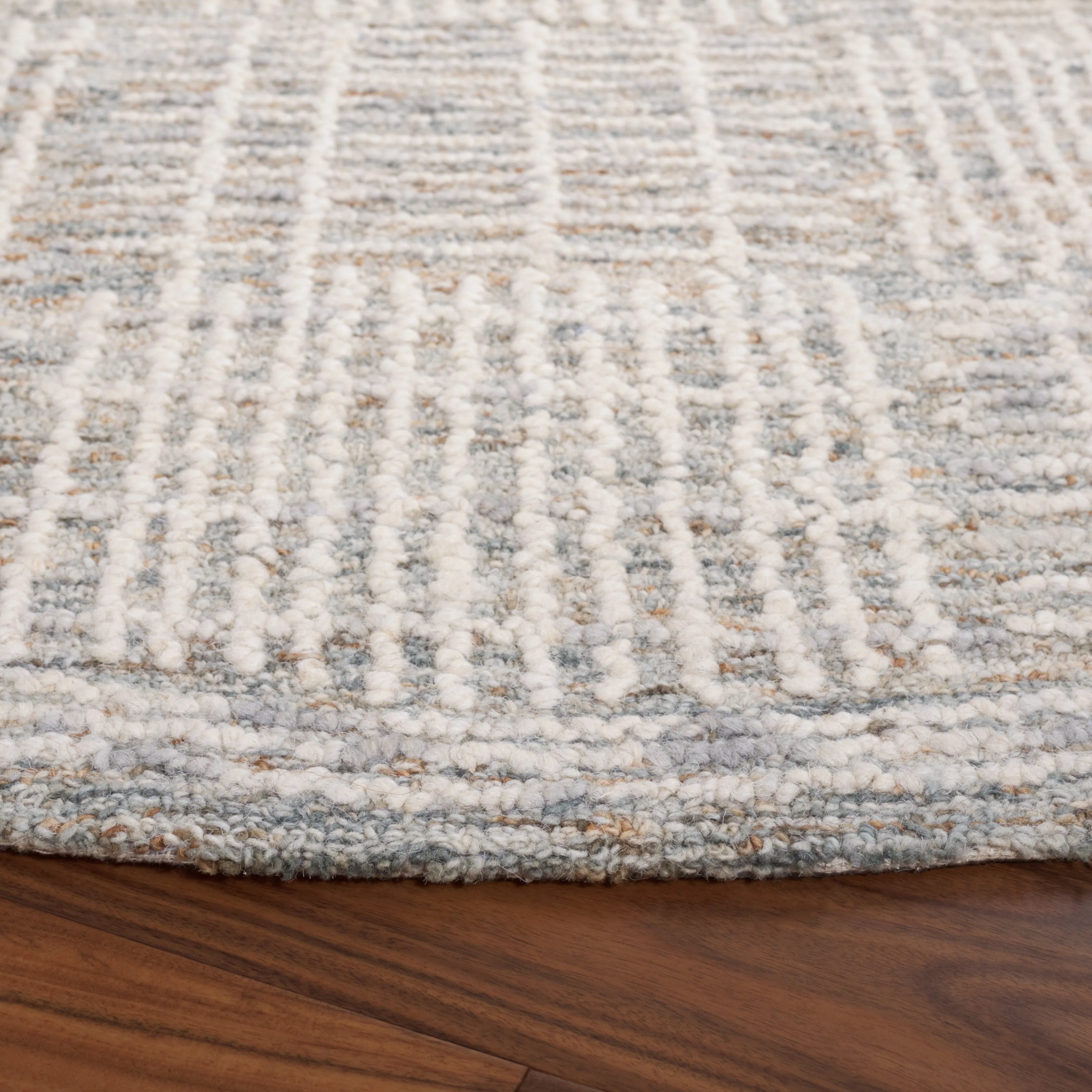 SAFAVIEH Handmade Abstract Anoek Checkered Wool Rug