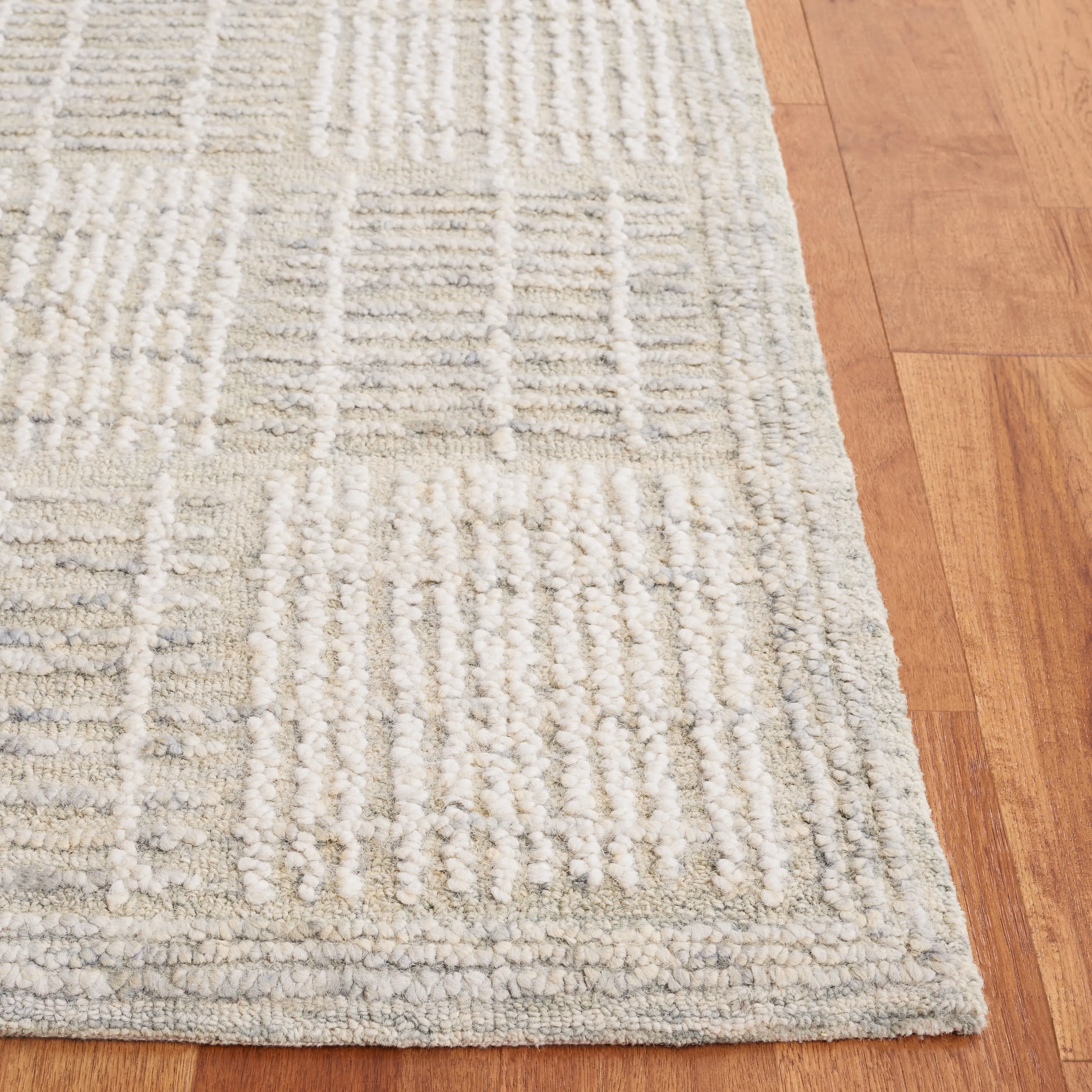 SAFAVIEH Handmade Abstract Anoek Checkered Wool Rug