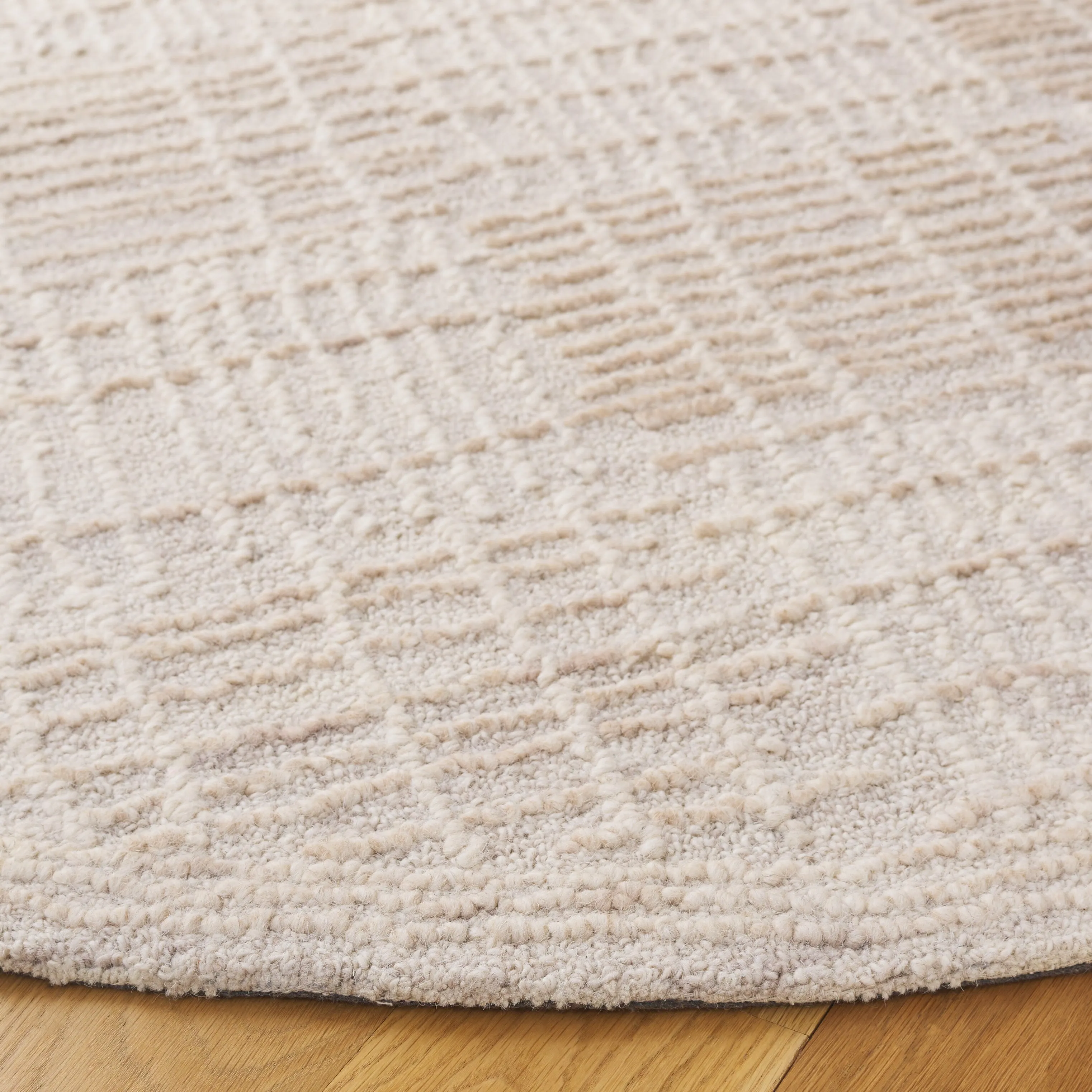 SAFAVIEH Handmade Abstract Anoek Checkered Wool Rug