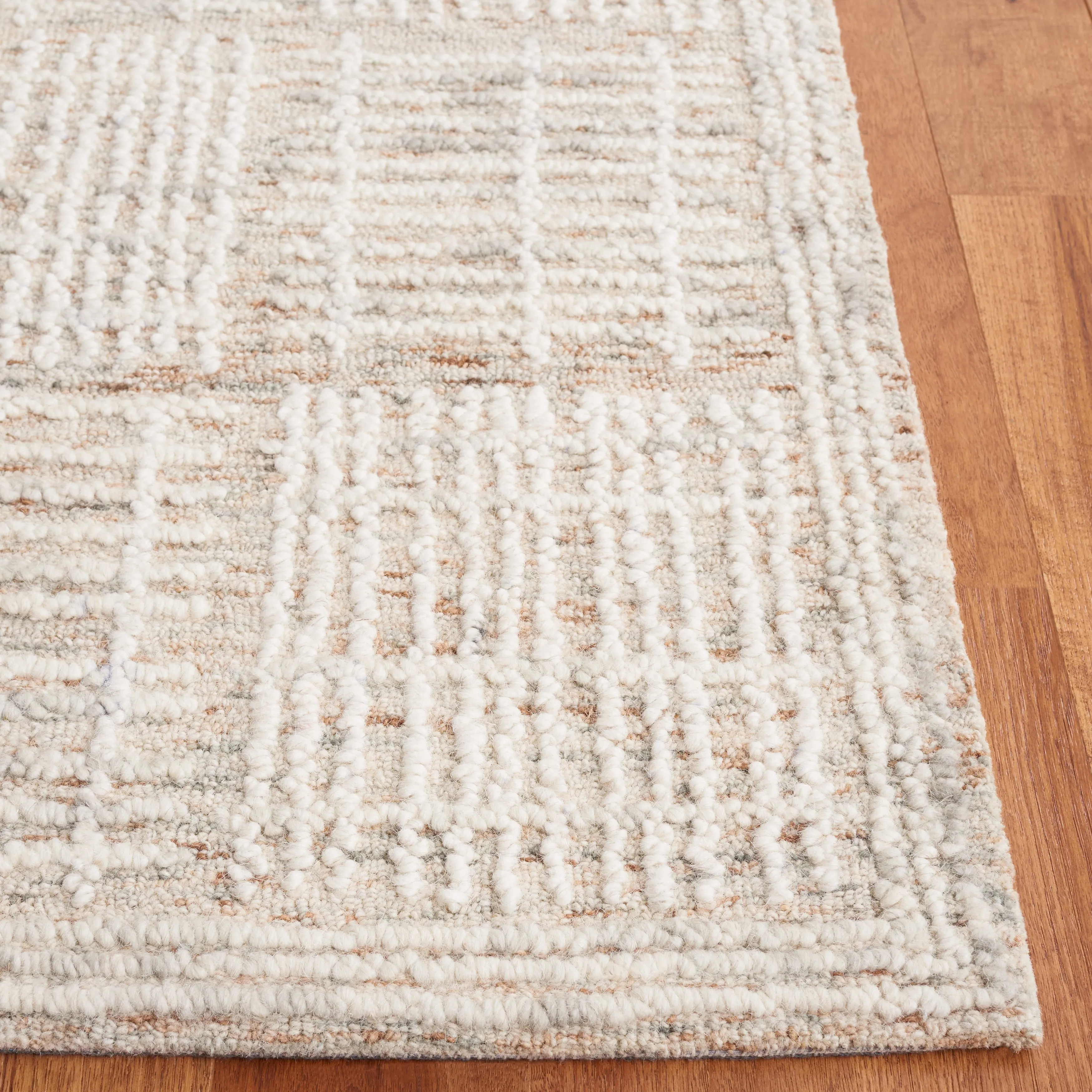 SAFAVIEH Handmade Abstract Anoek Checkered Wool Rug