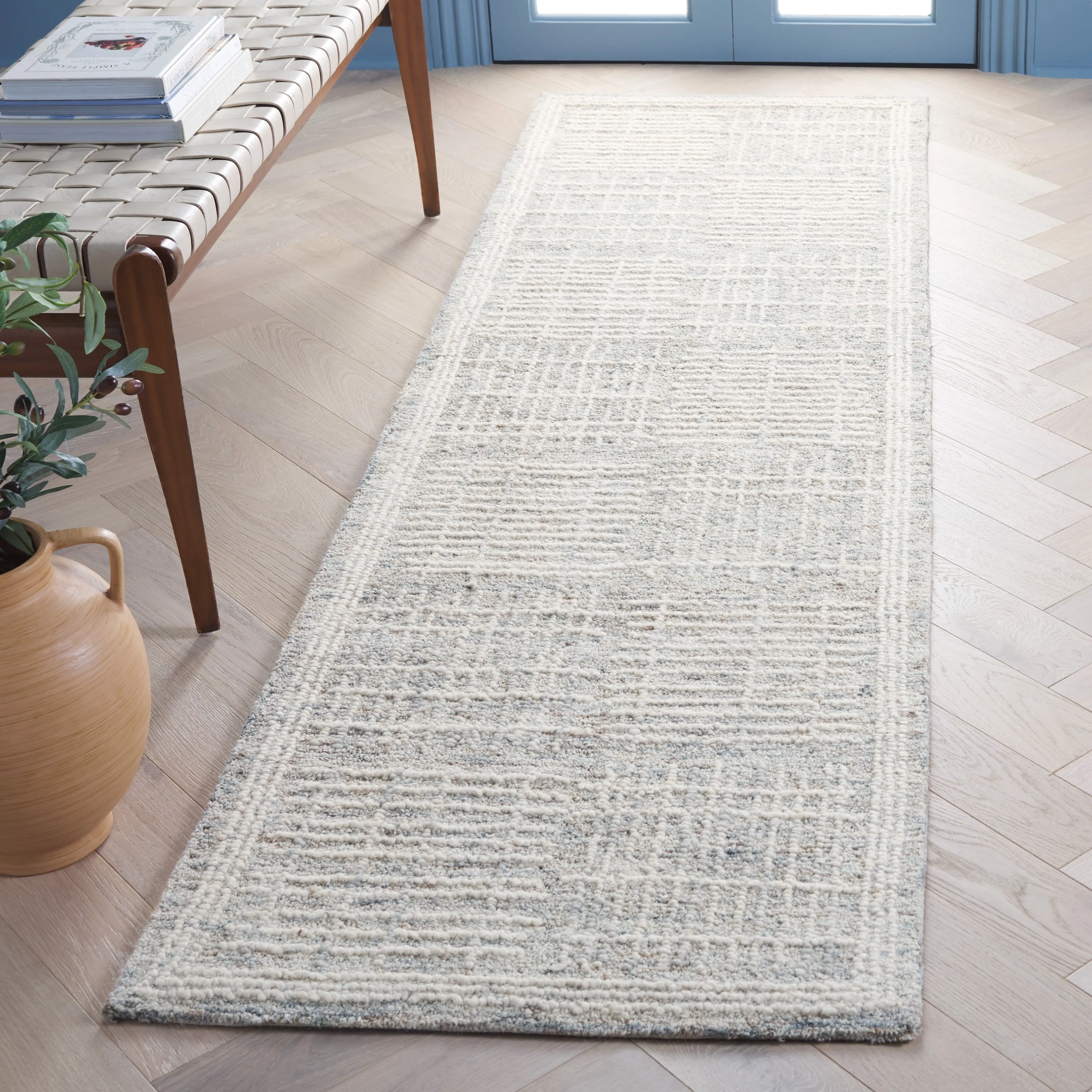SAFAVIEH Handmade Abstract Anoek Checkered Wool Rug