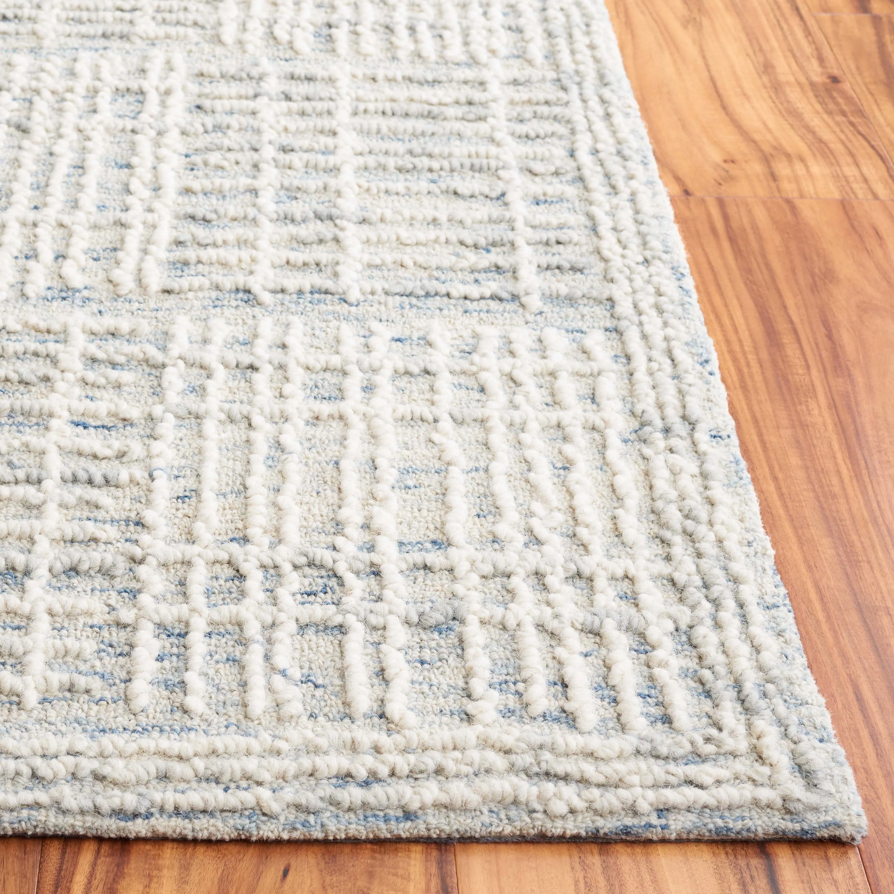 SAFAVIEH Handmade Abstract Anoek Checkered Wool Rug