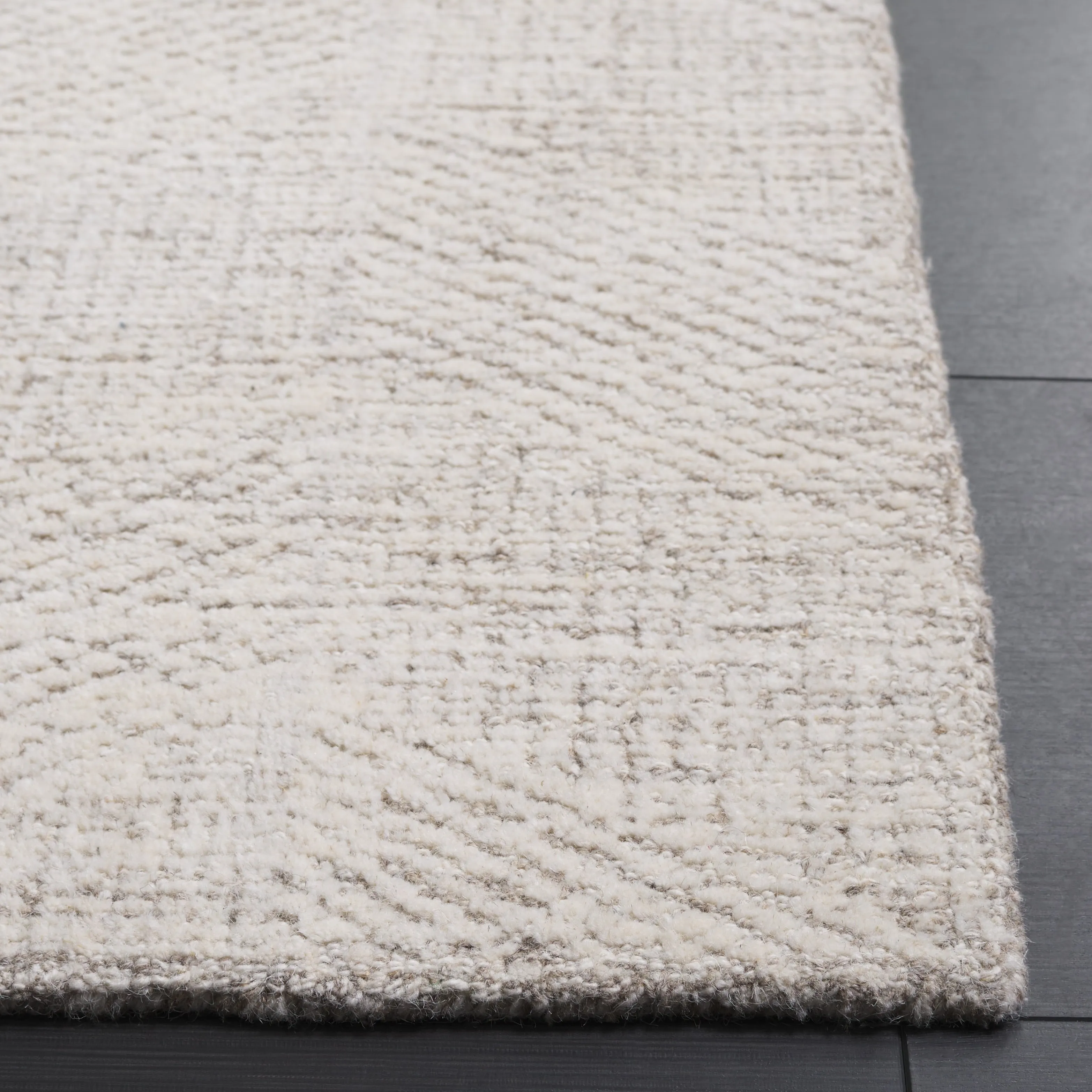 SAFAVIEH Handmade Abstract Arnridur Contemporary Wool Rug