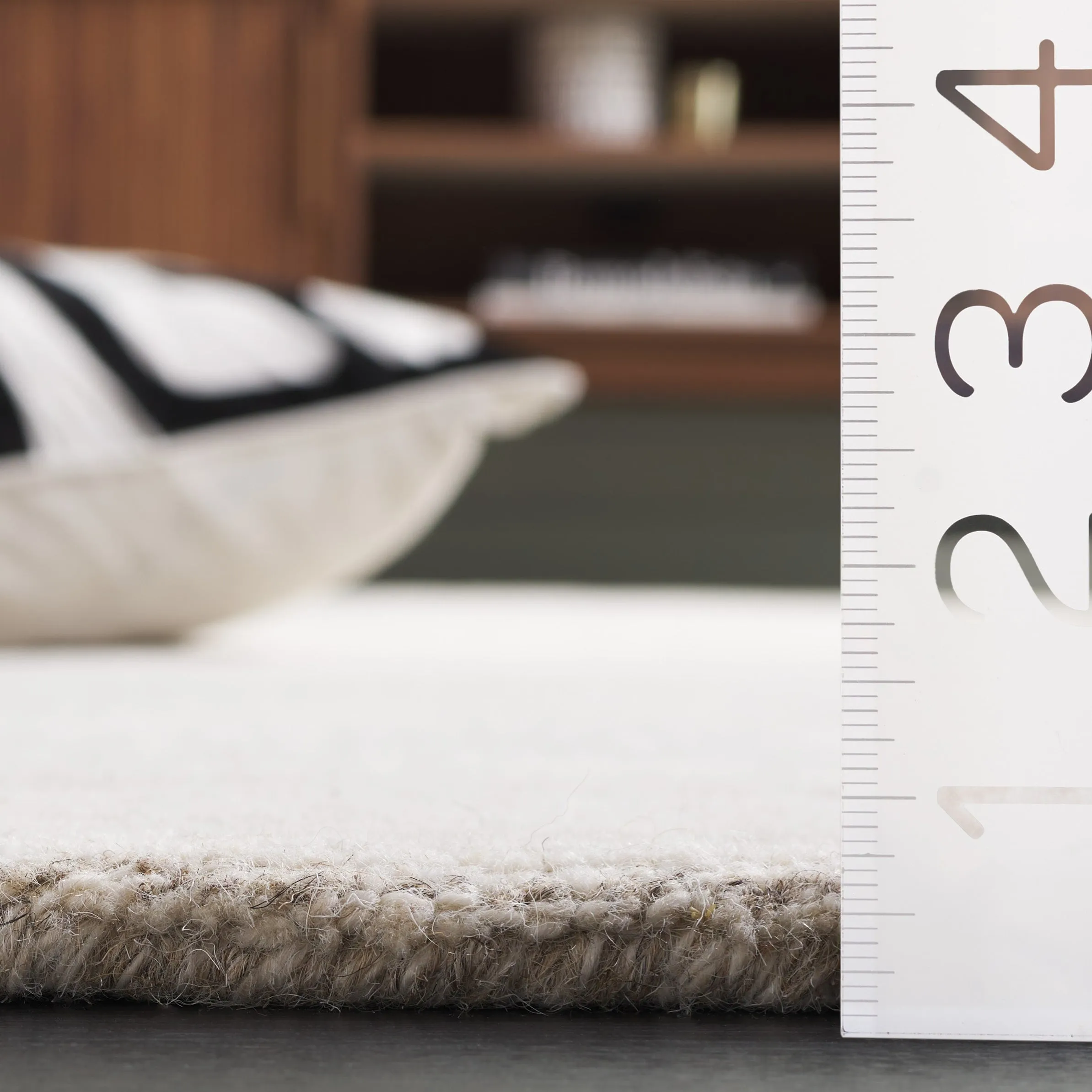 SAFAVIEH Handmade Abstract Arnridur Contemporary Wool Rug