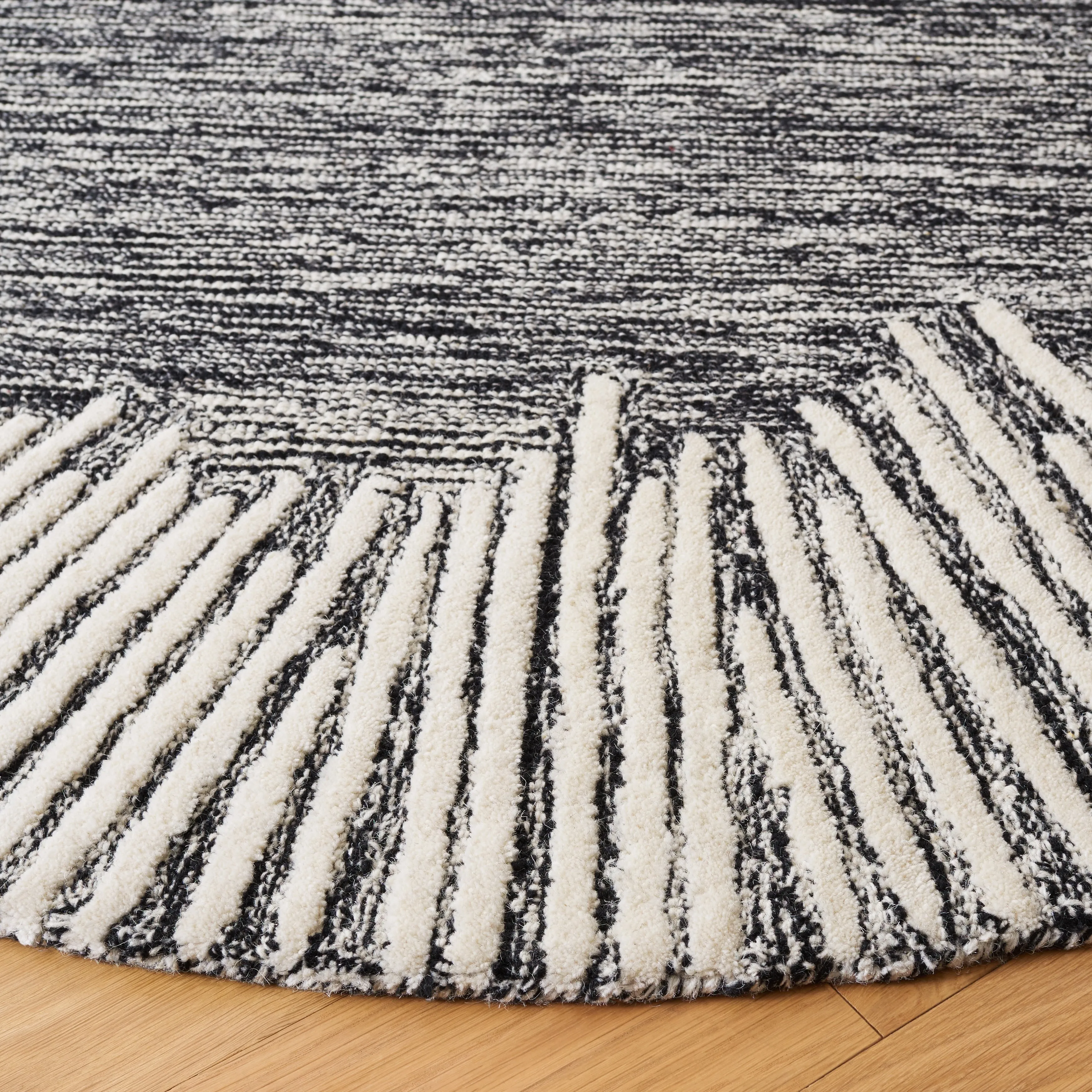 SAFAVIEH Handmade Abstract Sofoula Modern Wool Rug