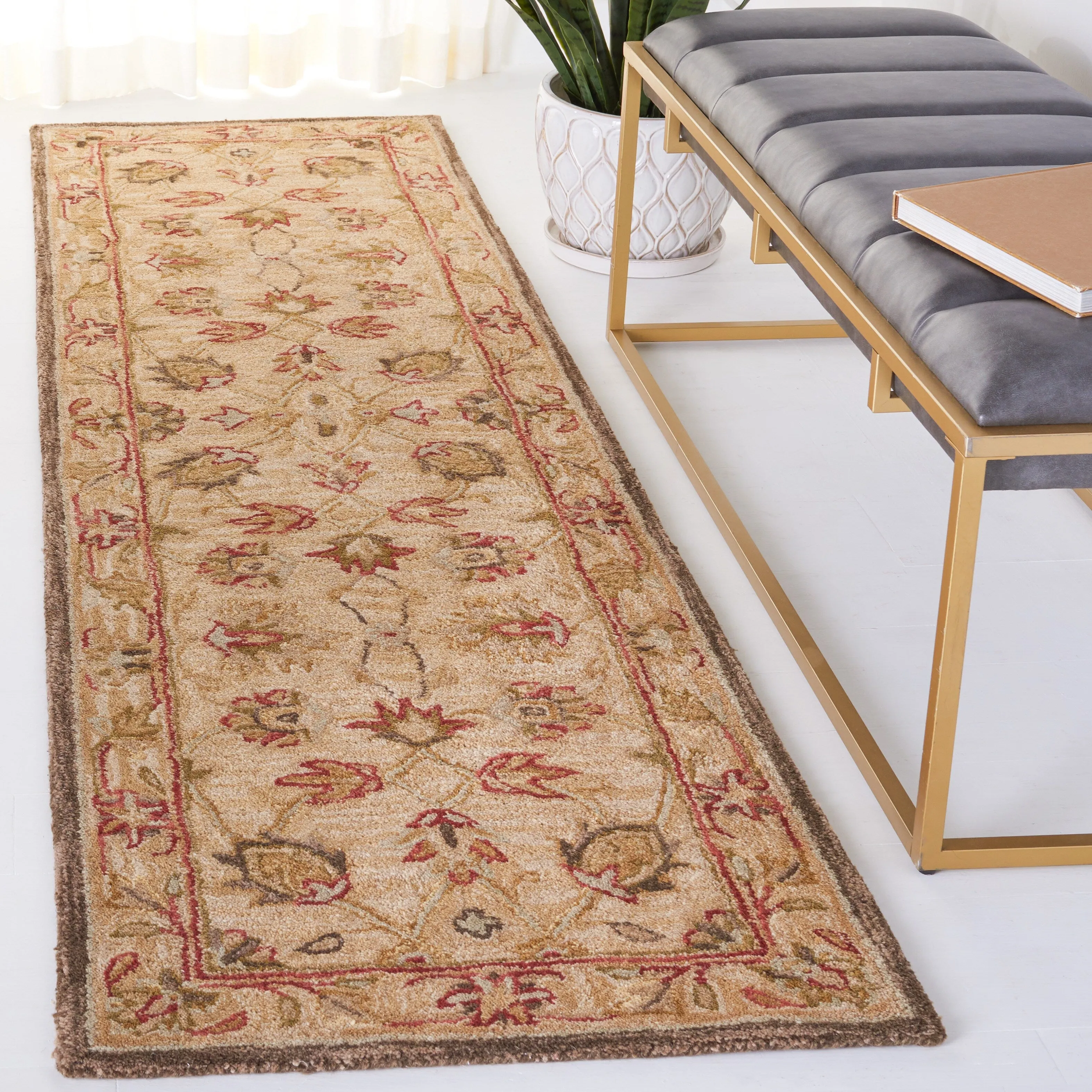 SAFAVIEH Handmade Anatolia Renelle Traditional Oriental Hand-spun Wool Rug