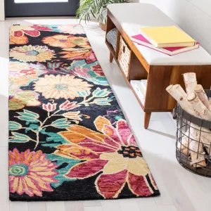 SAFAVIEH. Handmade Aspen Kristiine Bohemian Floral Wool Rug
