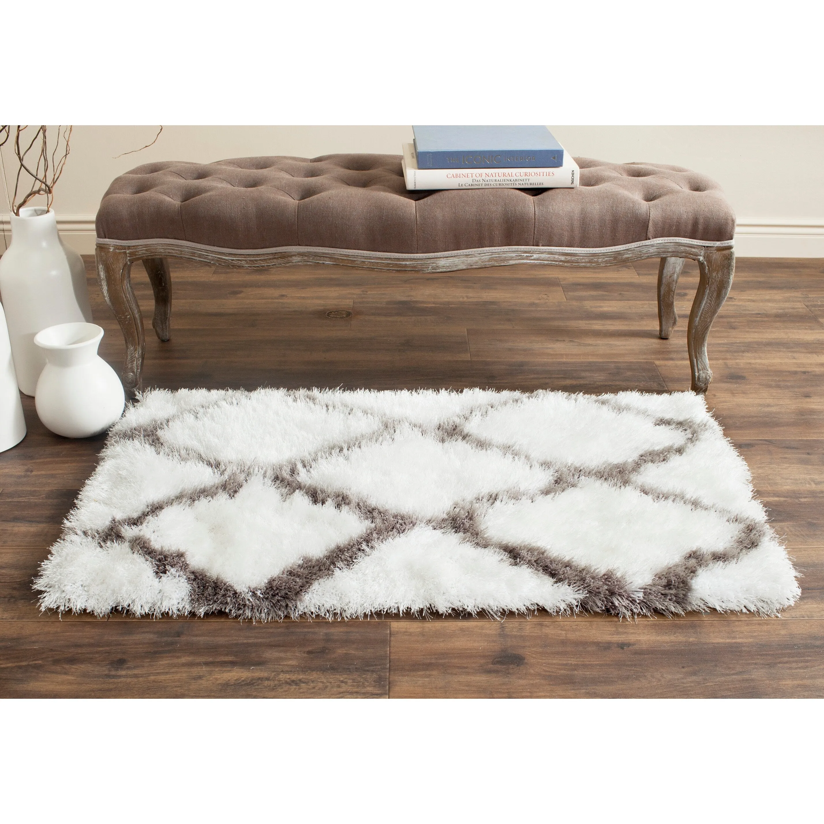 SAFAVIEH Handmade Barcelona Shag Kiyo Polyester Rug