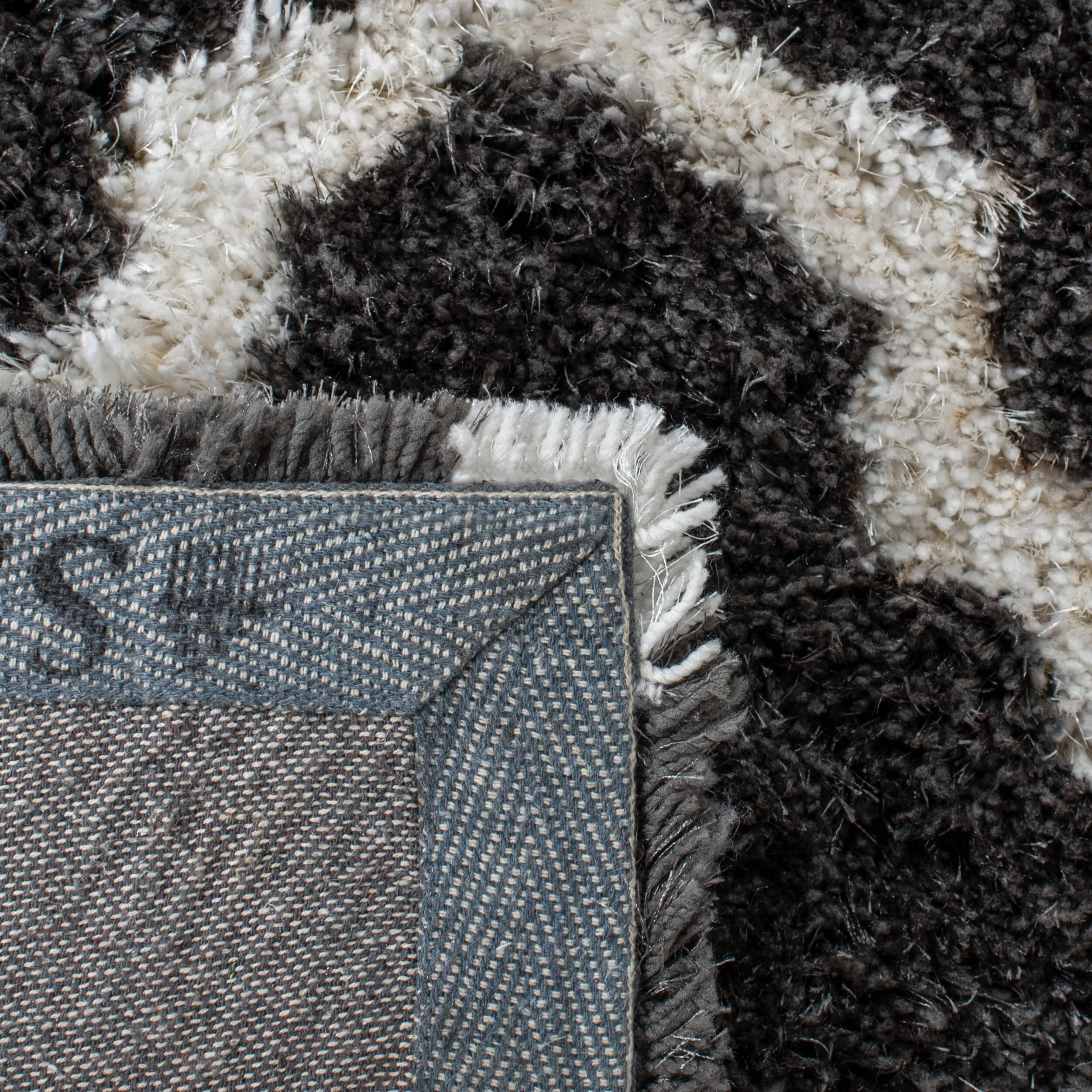SAFAVIEH Handmade Barcelona Shag Kiyo Polyester Rug