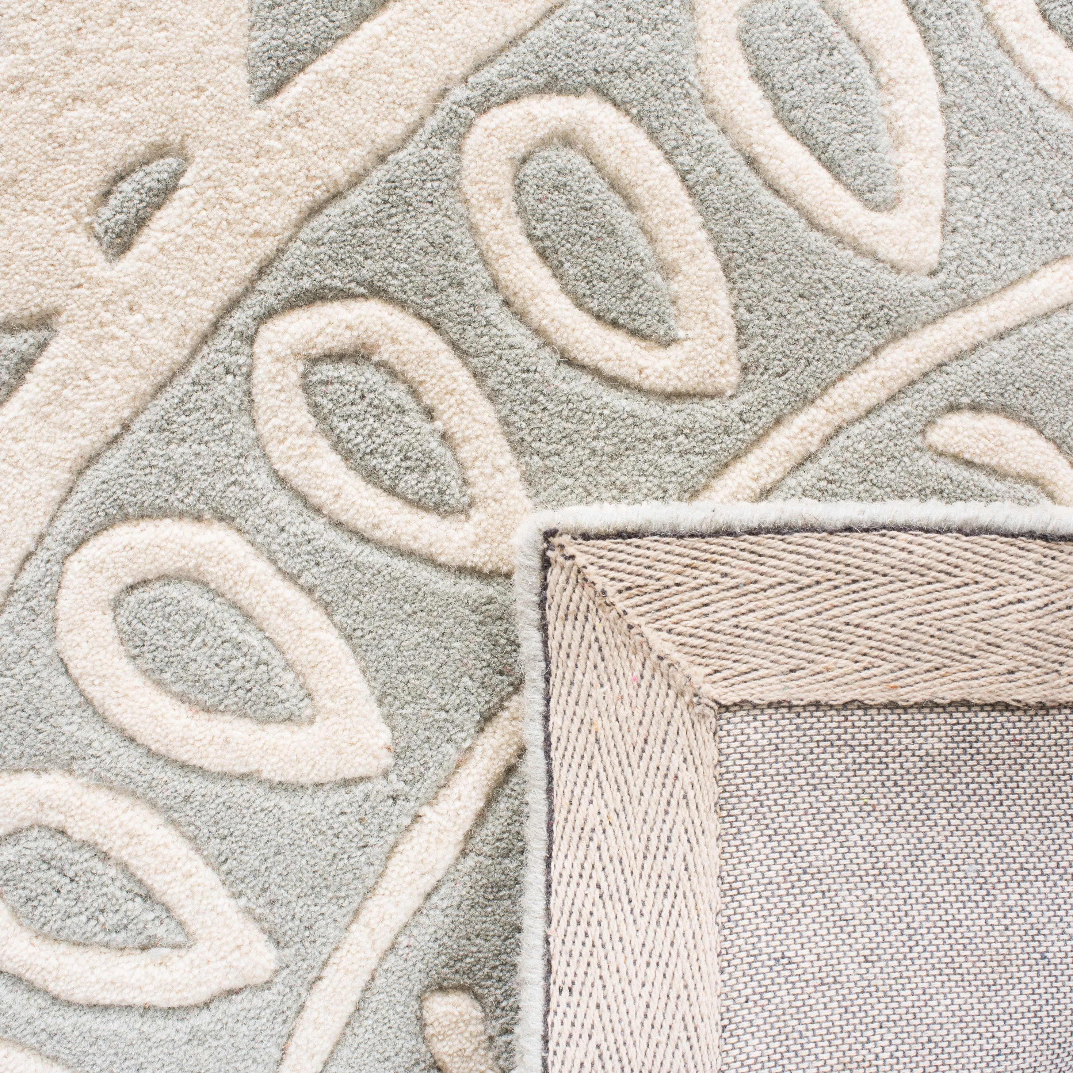 SAFAVIEH Handmade Bella Heerine Modern Floral Wool Rug