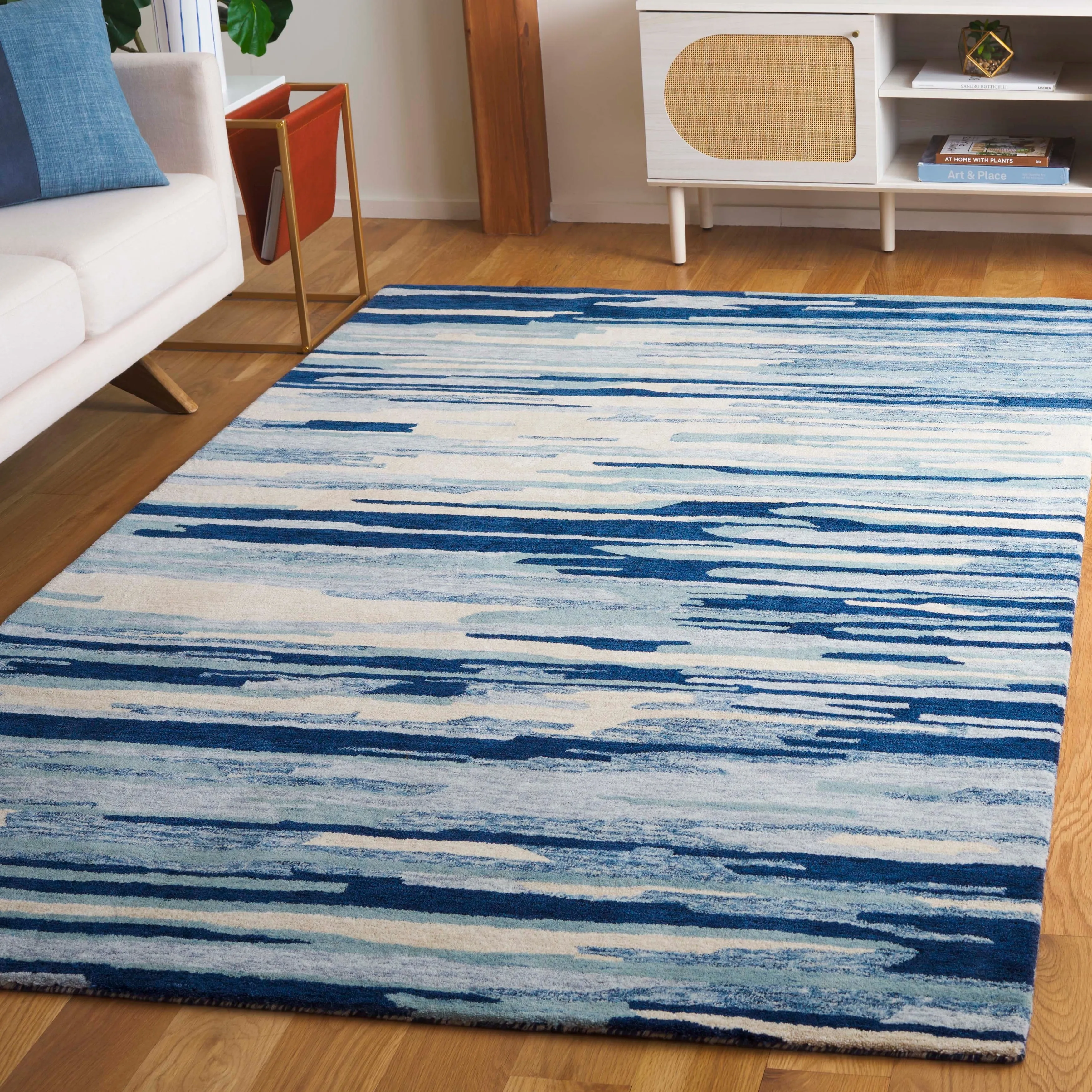 SAFAVIEH Handmade Bellagio Camelia Contemporary Wool Rug